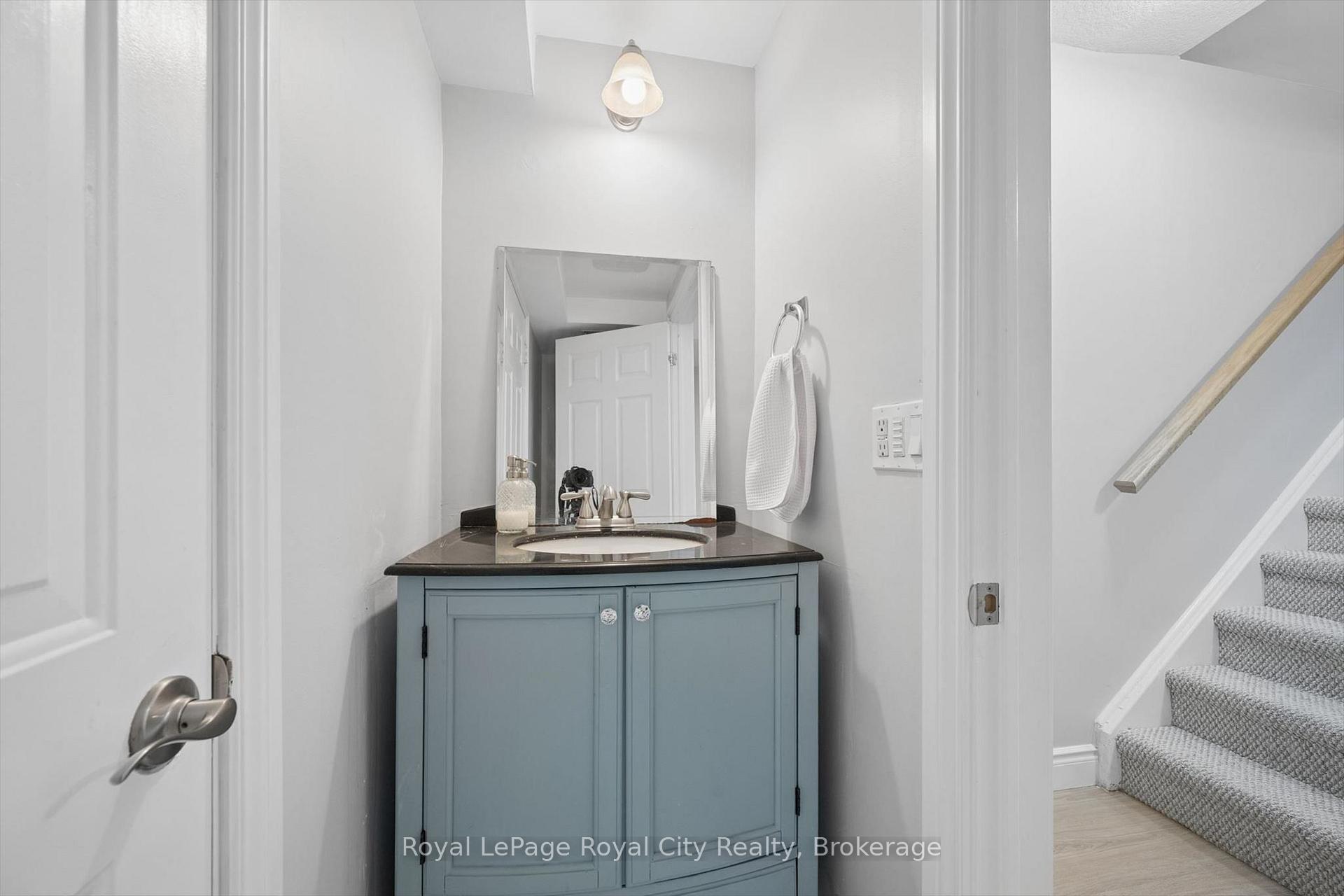 Photo 33 of 63 Starview Crescent, Guelph, Grange Road — HOMEH