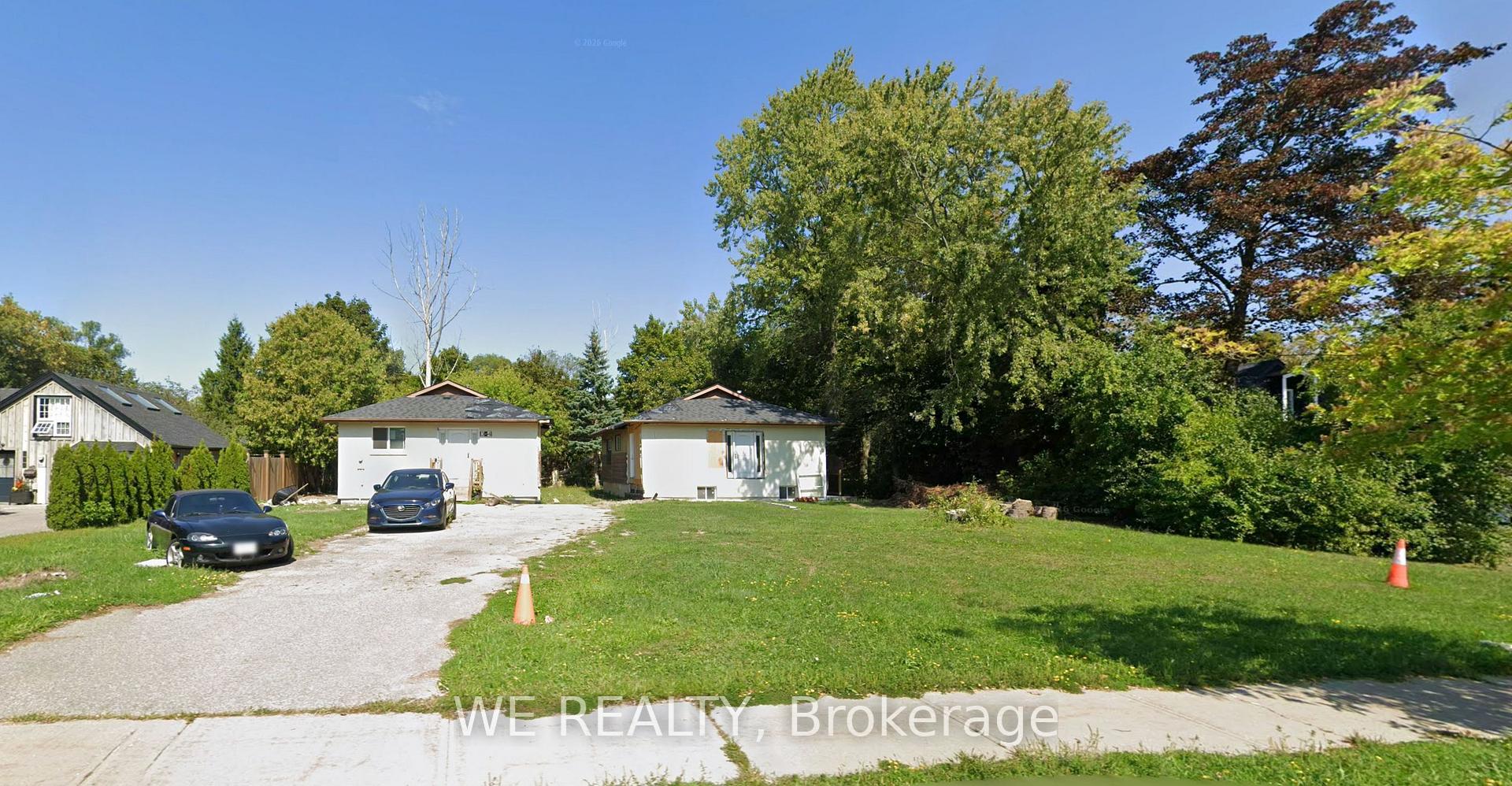 Photo of 327 Sheppard Avenue