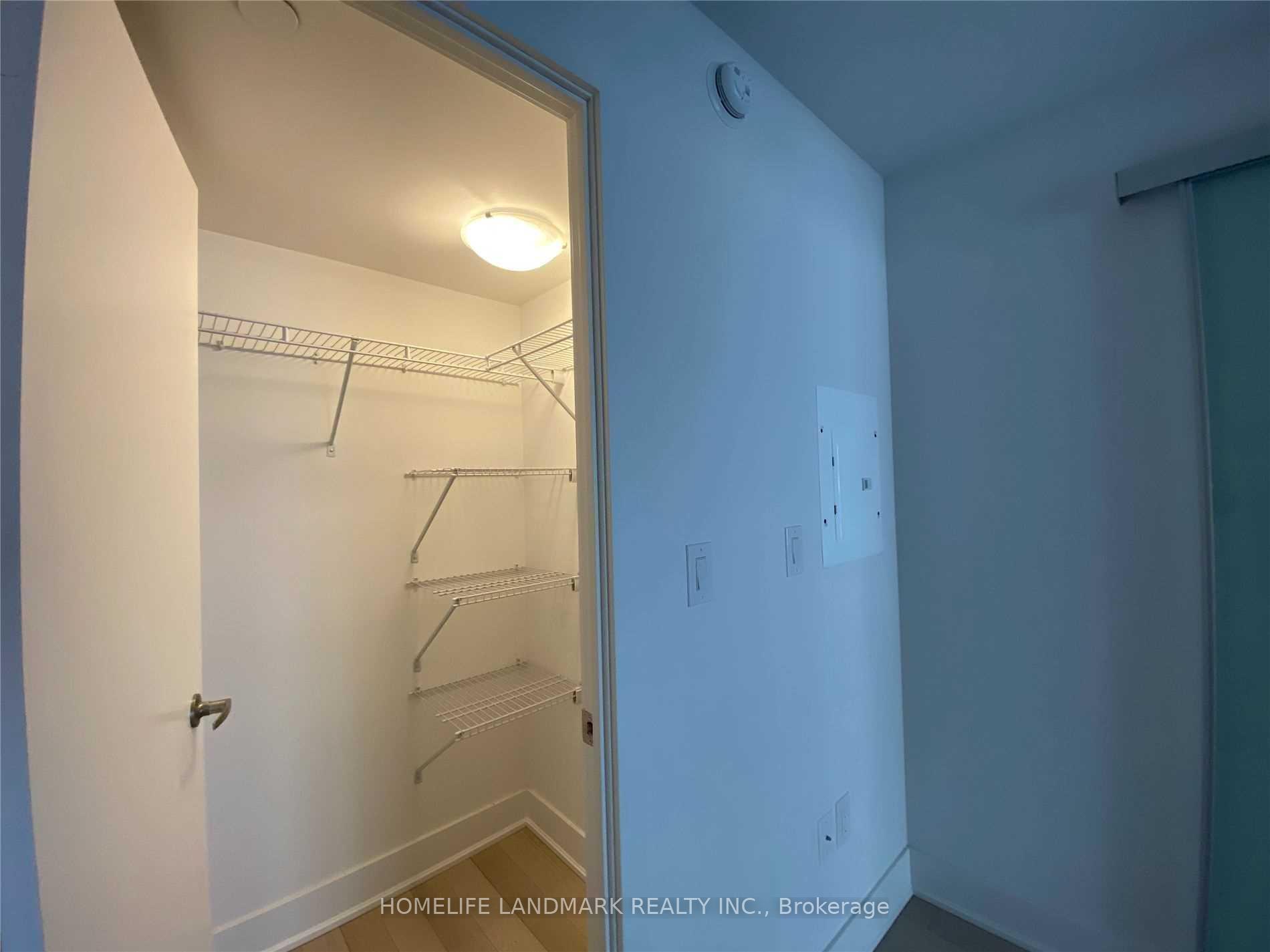 Photo 5 of Unit 1908, 955 Bay Street, Toronto, Bay Street Corridor — HOMEH