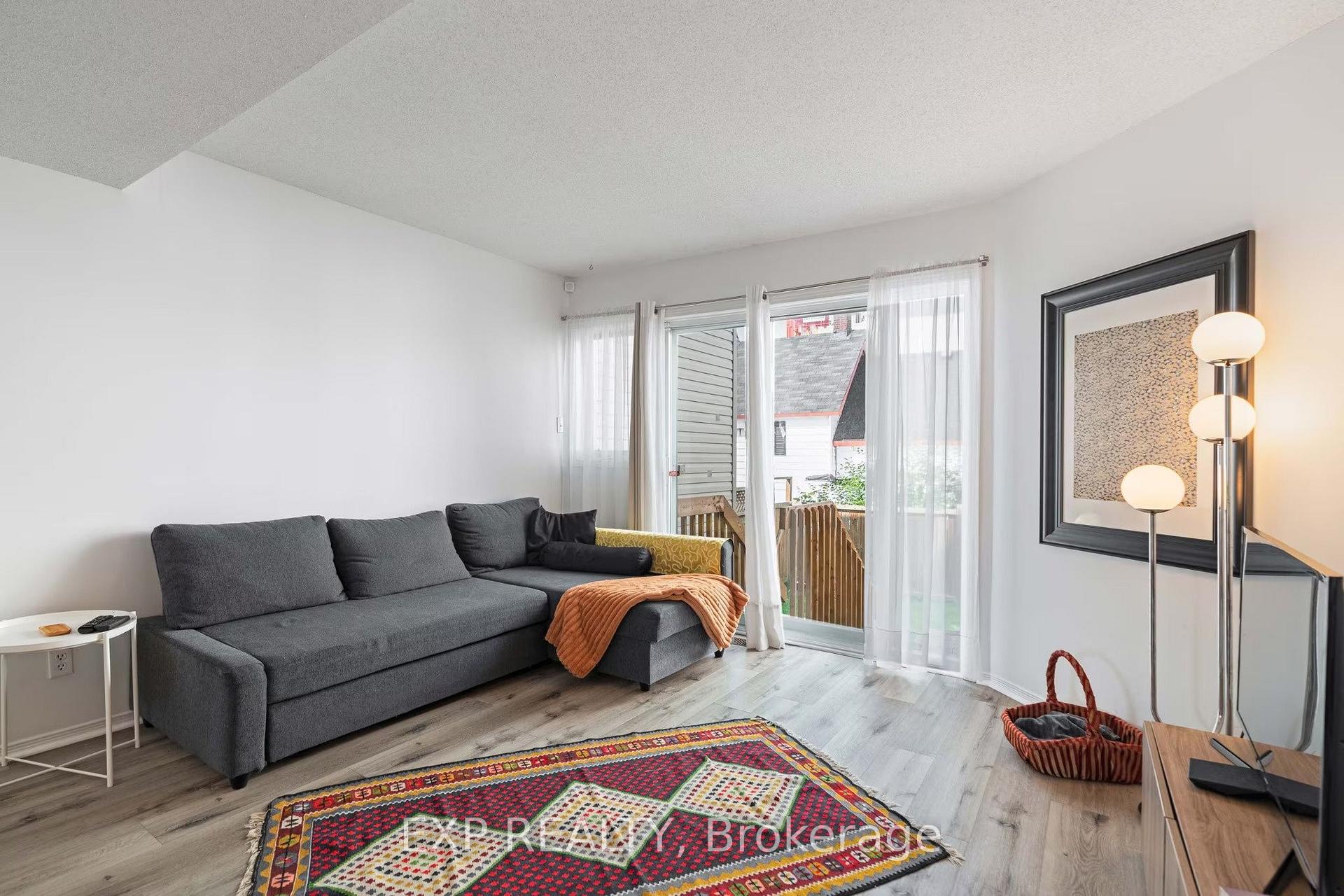 Photo 13 of 166 Forward Avenue, Ottawa, Mechanicsville — HOMEH
