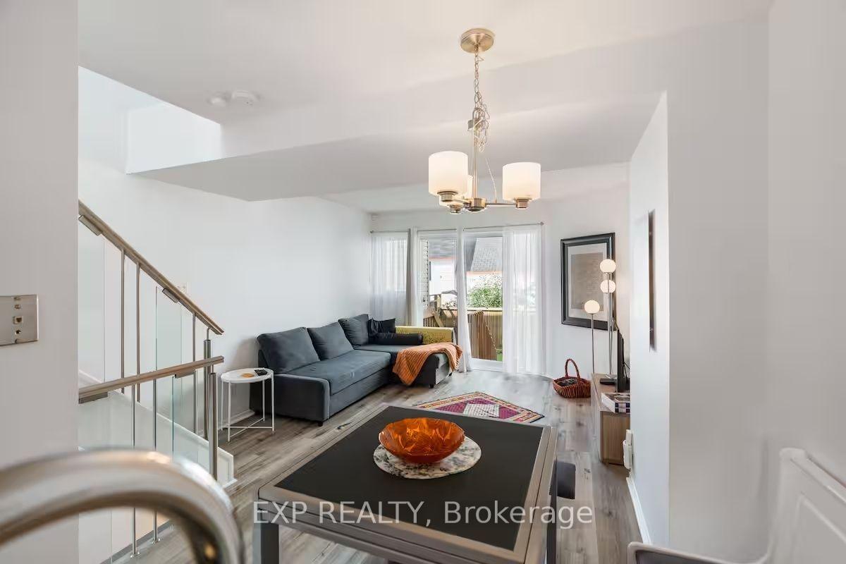 Photo 14 of 166 Forward Avenue, Ottawa, Mechanicsville — HOMEH