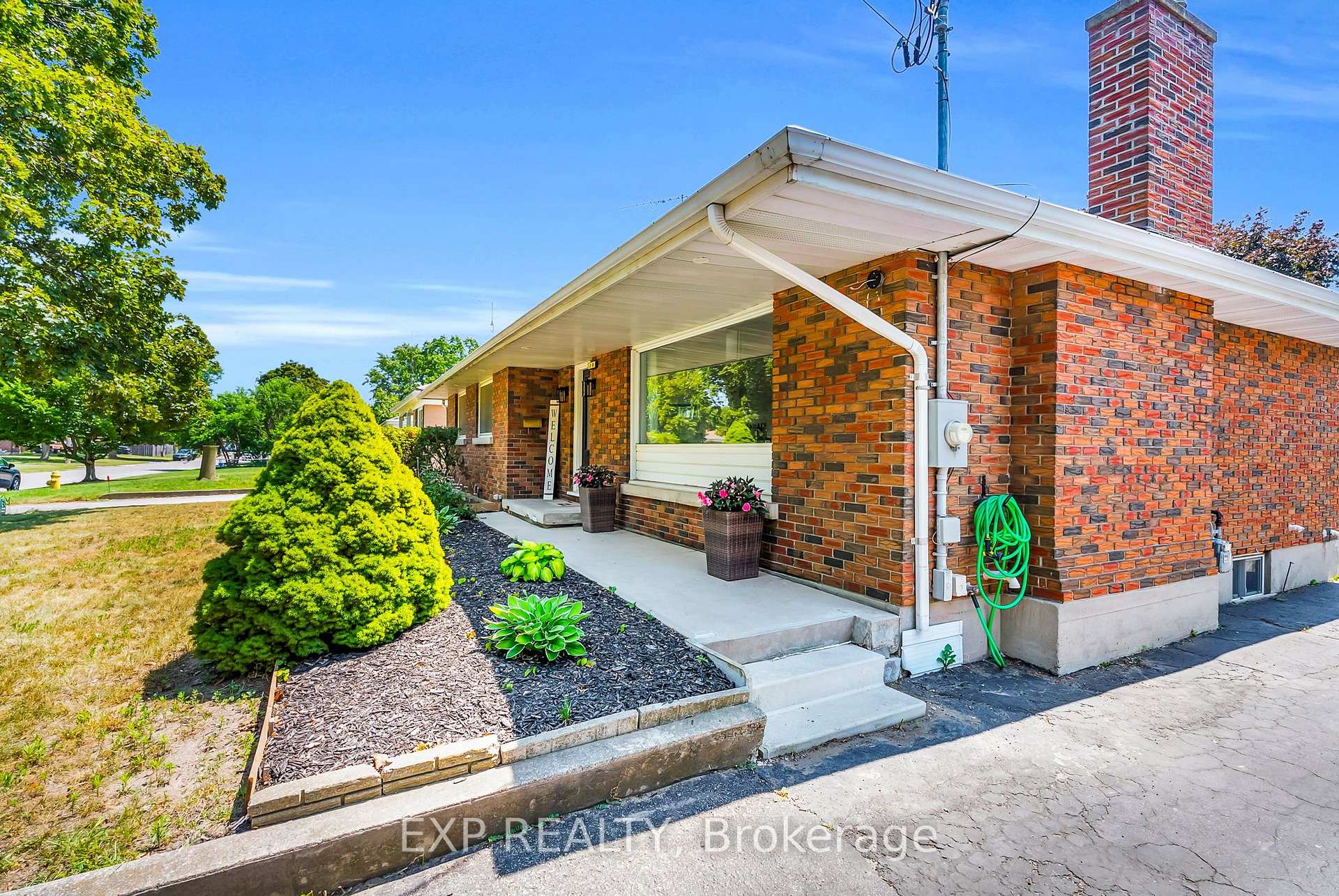 Photo 6 of 19 Woodman Drive, Brantford, Echo Place — HOMEH