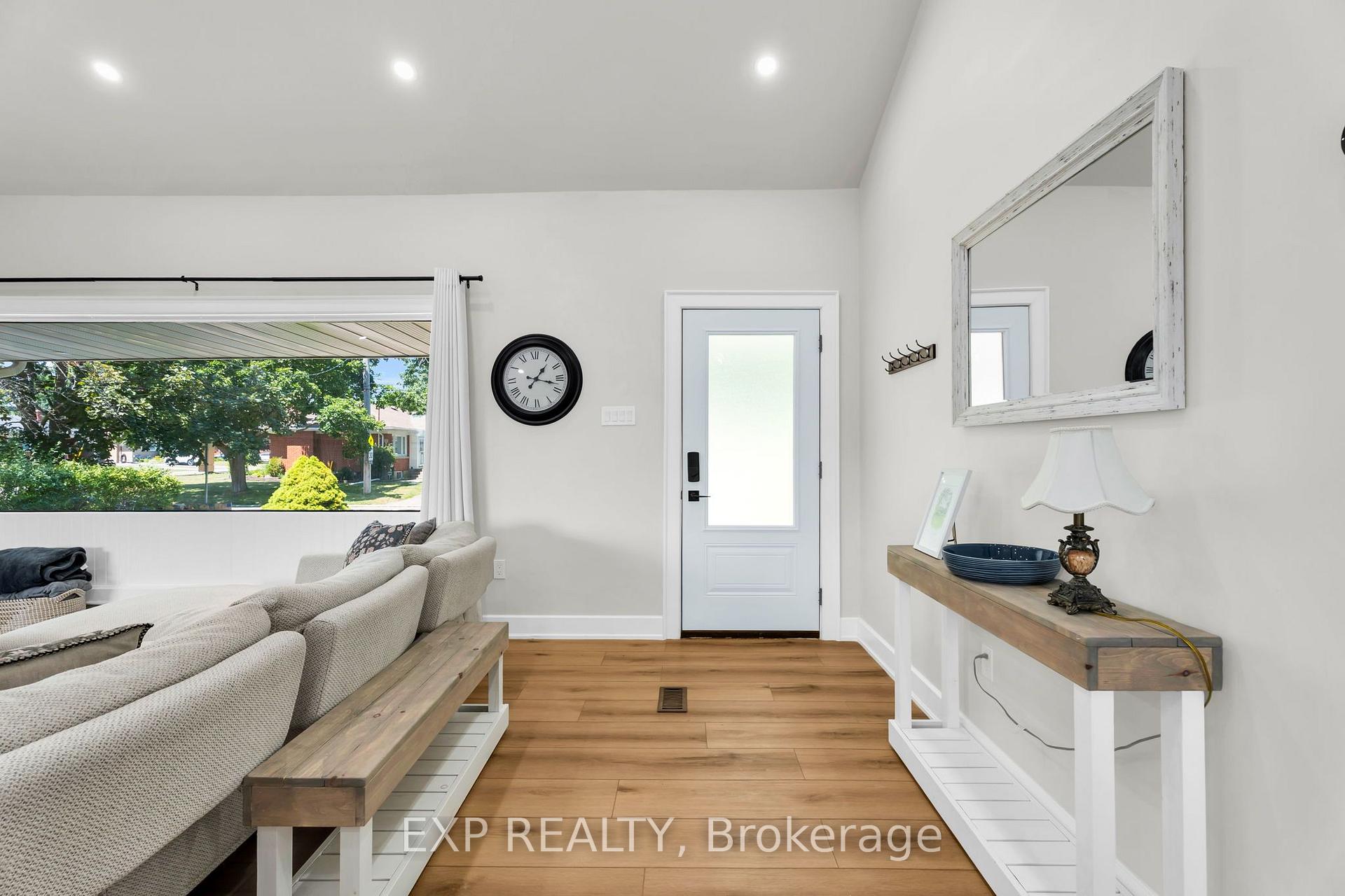 Photo 8 of 19 Woodman Drive, Brantford, Echo Place — HOMEH