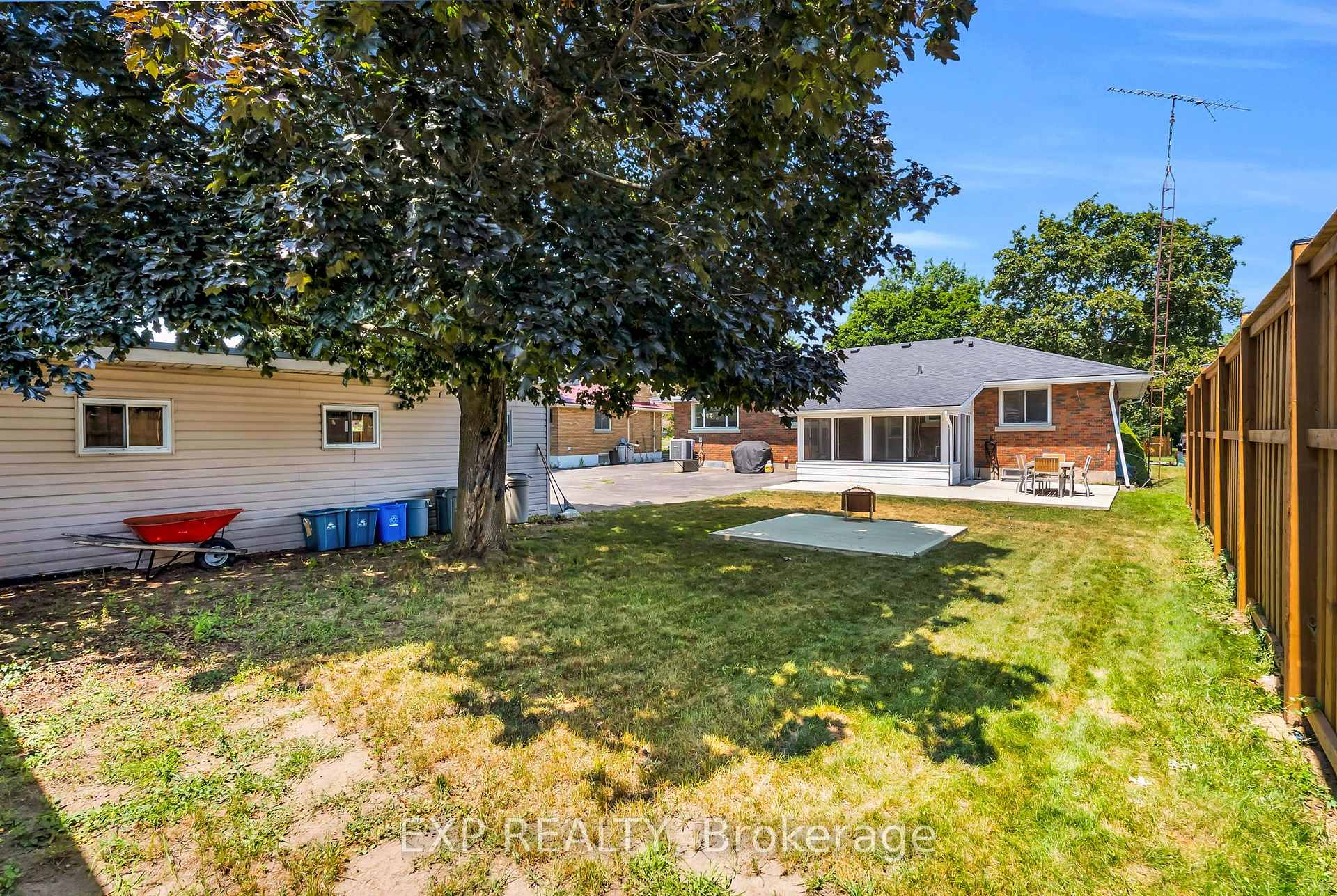 Photo 44 of 19 Woodman Drive, Brantford, Echo Place — HOMEH