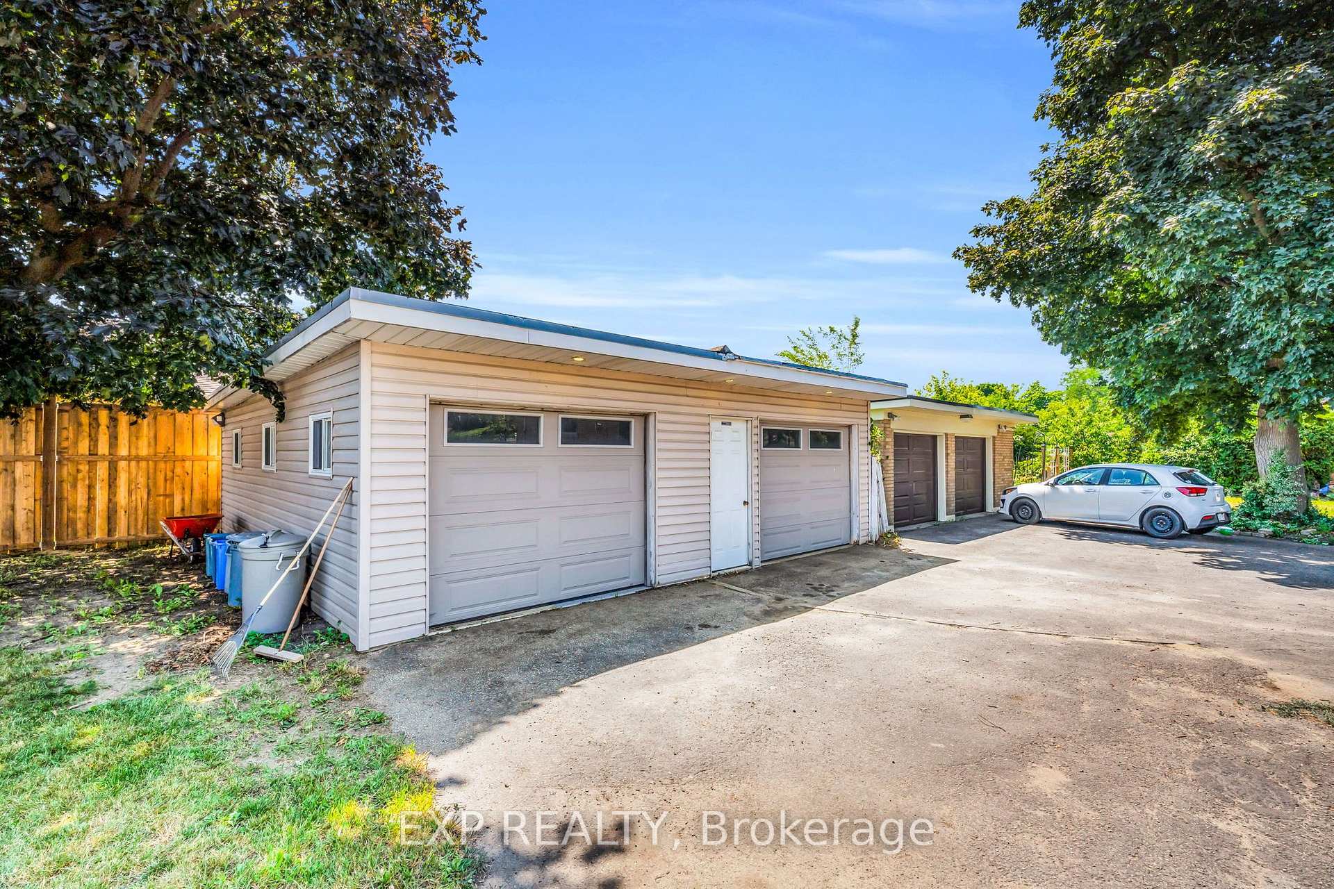 Photo 45 of 19 Woodman Drive, Brantford, Echo Place — HOMEH