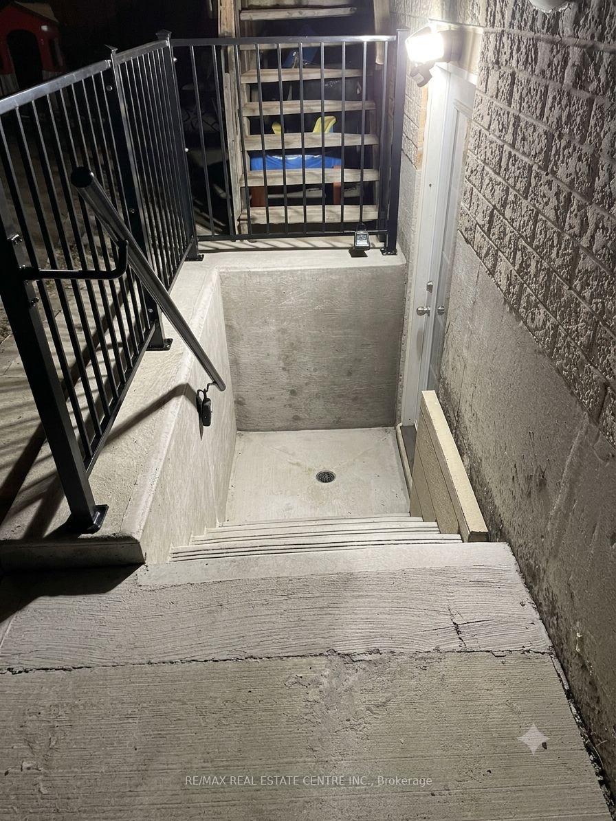 Photo 16 of Unit (Bsmt), 21 Buster Drive, Brampton, Bram West — HOMEH