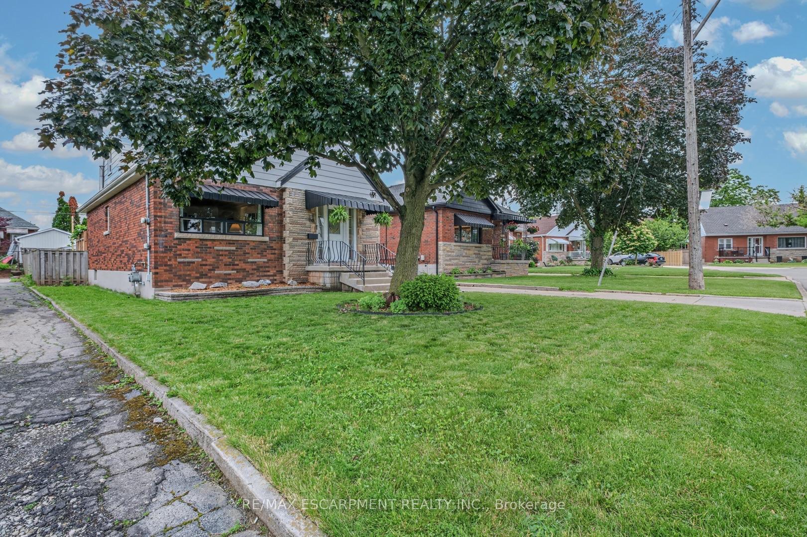 Photo 3 of 66 Paling Court, Hamilton, Homeside — HOMEH