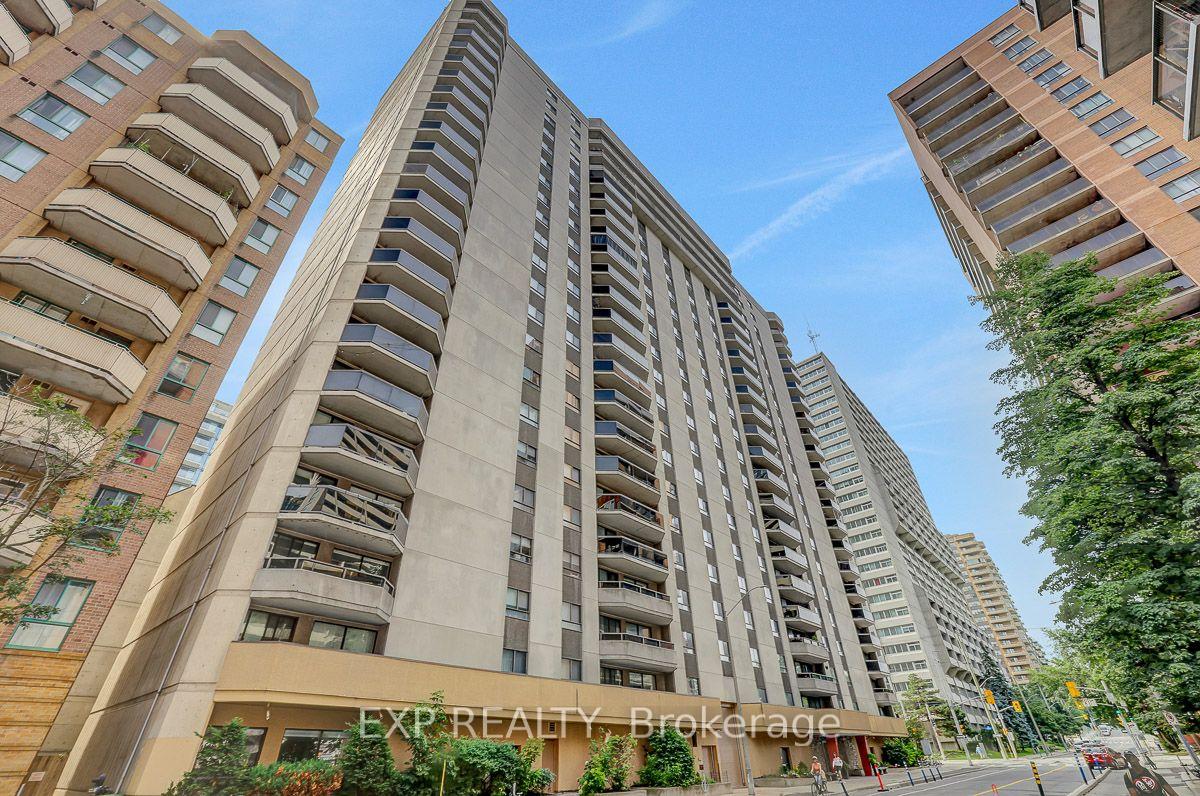 Photo of Unit 1706, 470 Laurier Street W