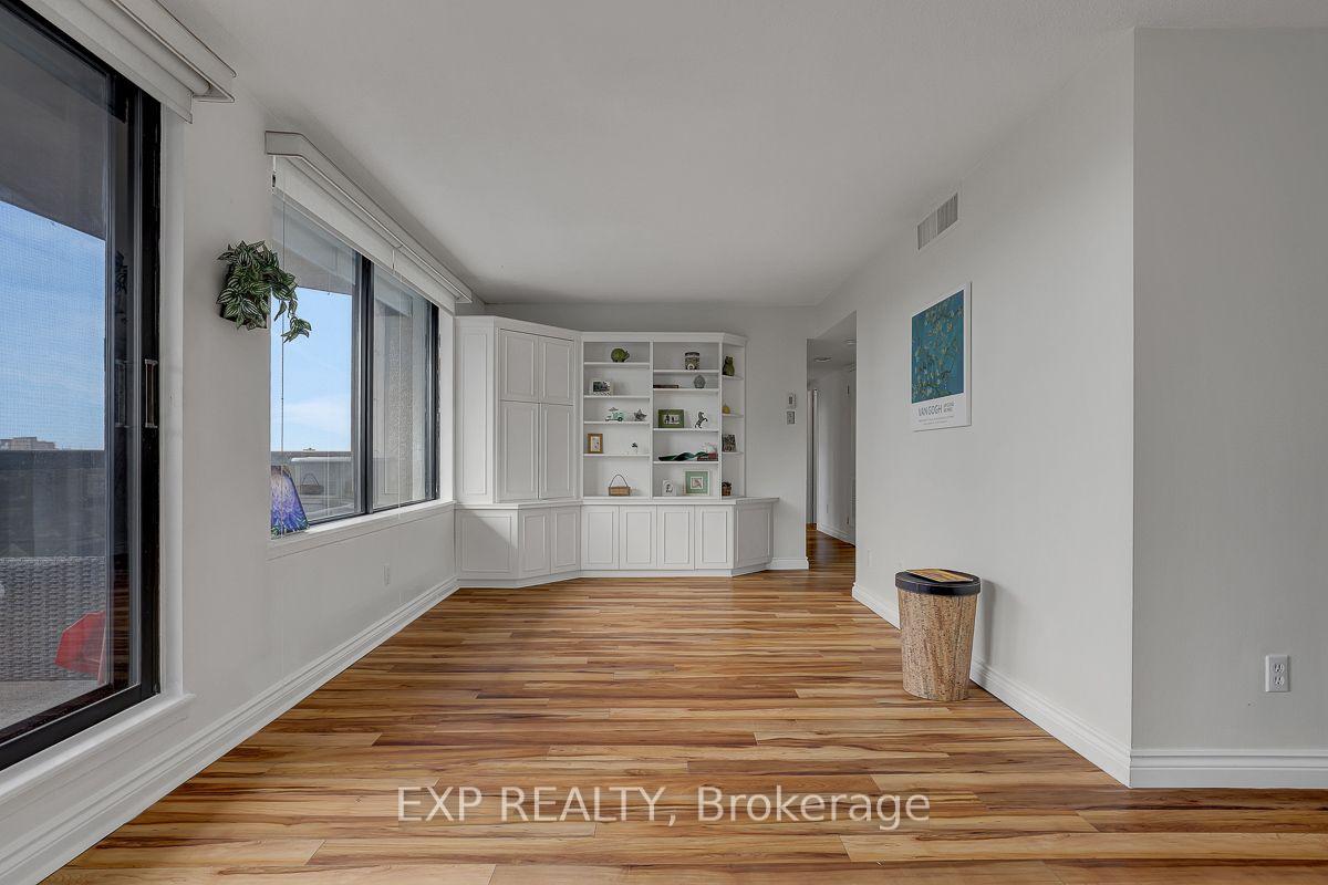 Photo 7 of Unit 1706, 470 Laurier Street W, Ottawa, Ottawa Centre — HOMEH