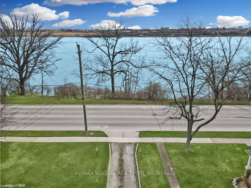 Photo 3 of Niagara Boulevard, Fort Erie, Central — HOMEH