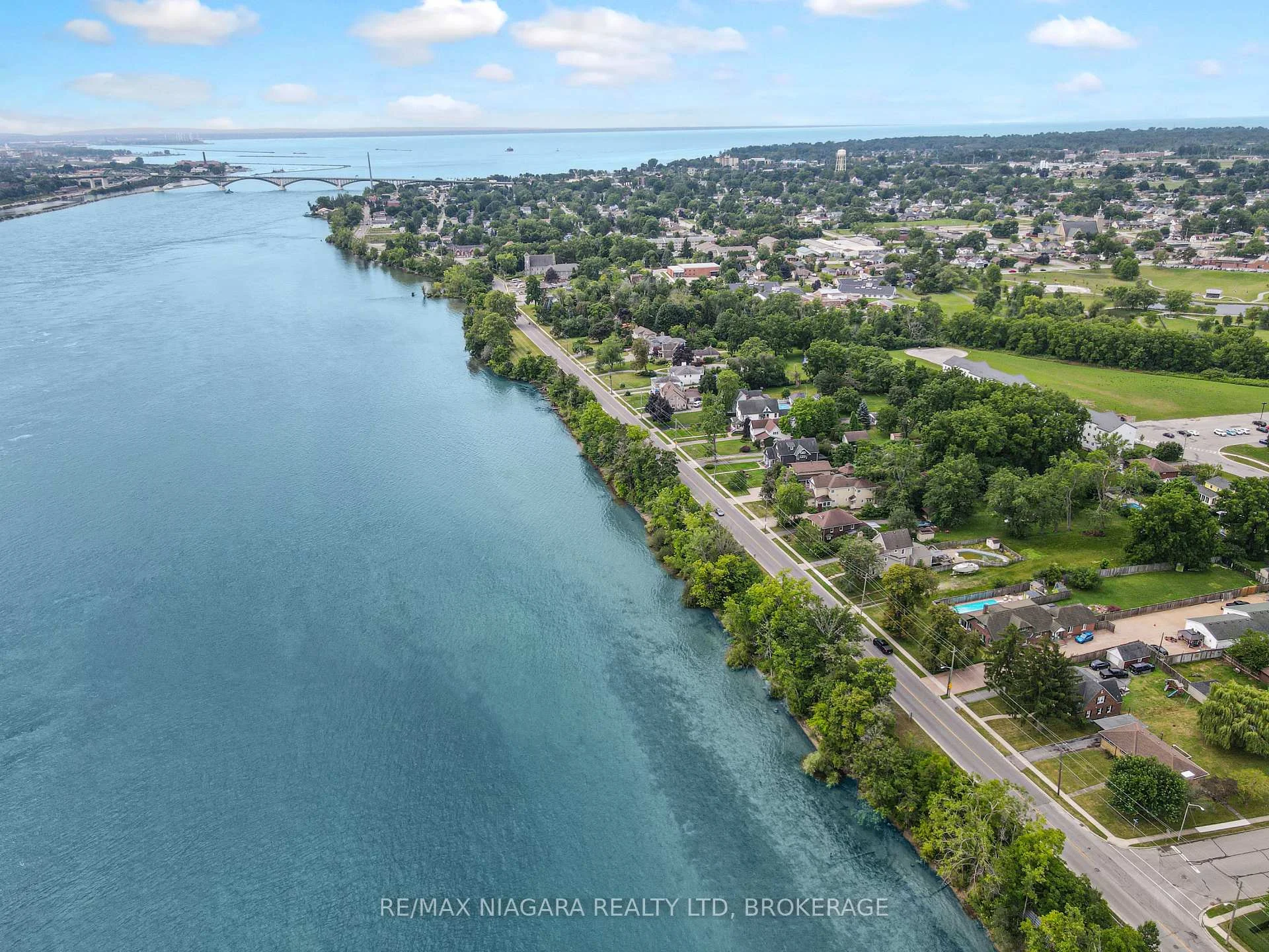 Photo 6 of Niagara Boulevard, Fort Erie, Central — HOMEH