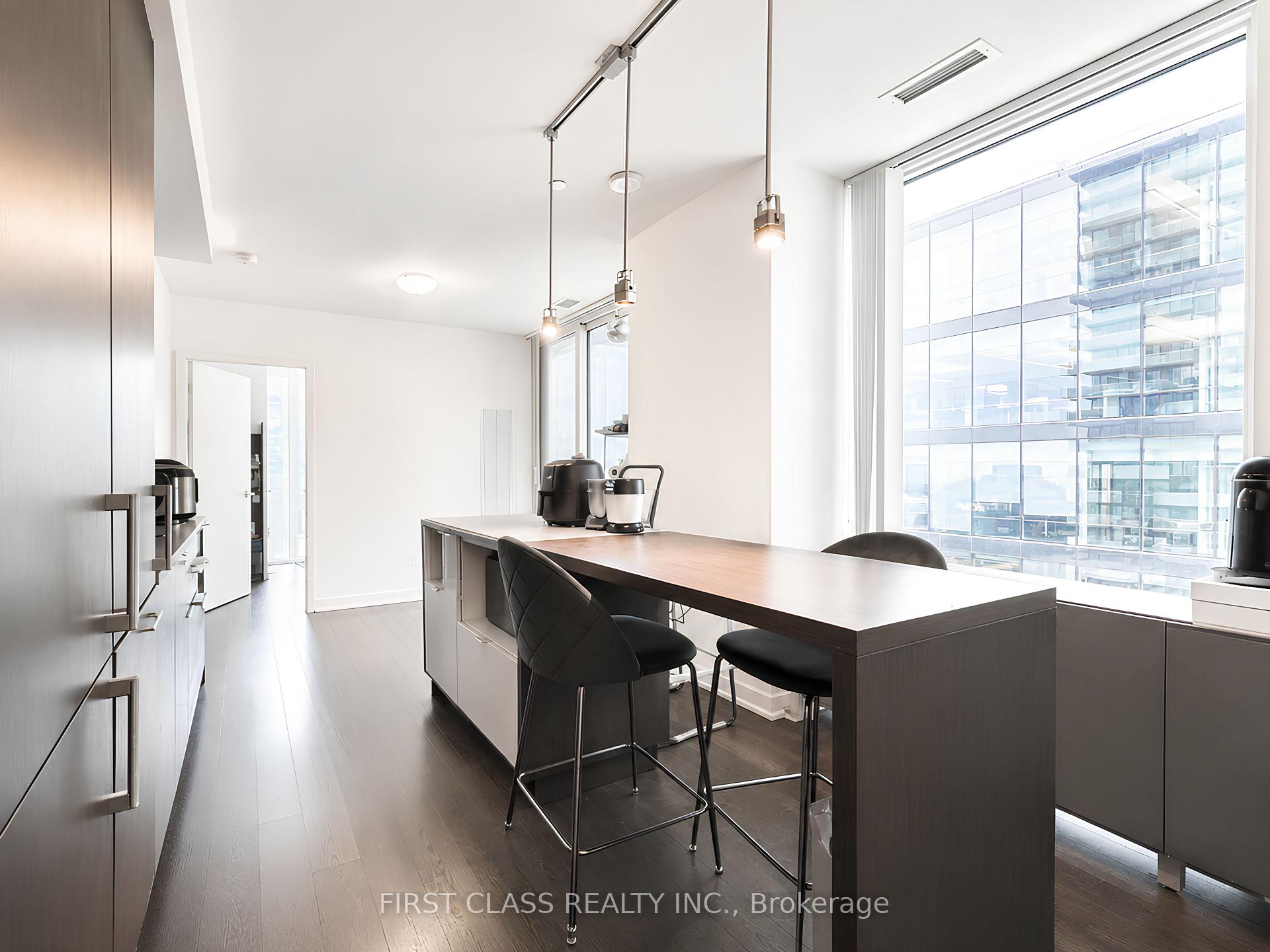 Photo 11 of Unit 3810, 100 Harbour Street, Toronto, Waterfront Communities — HOMEH