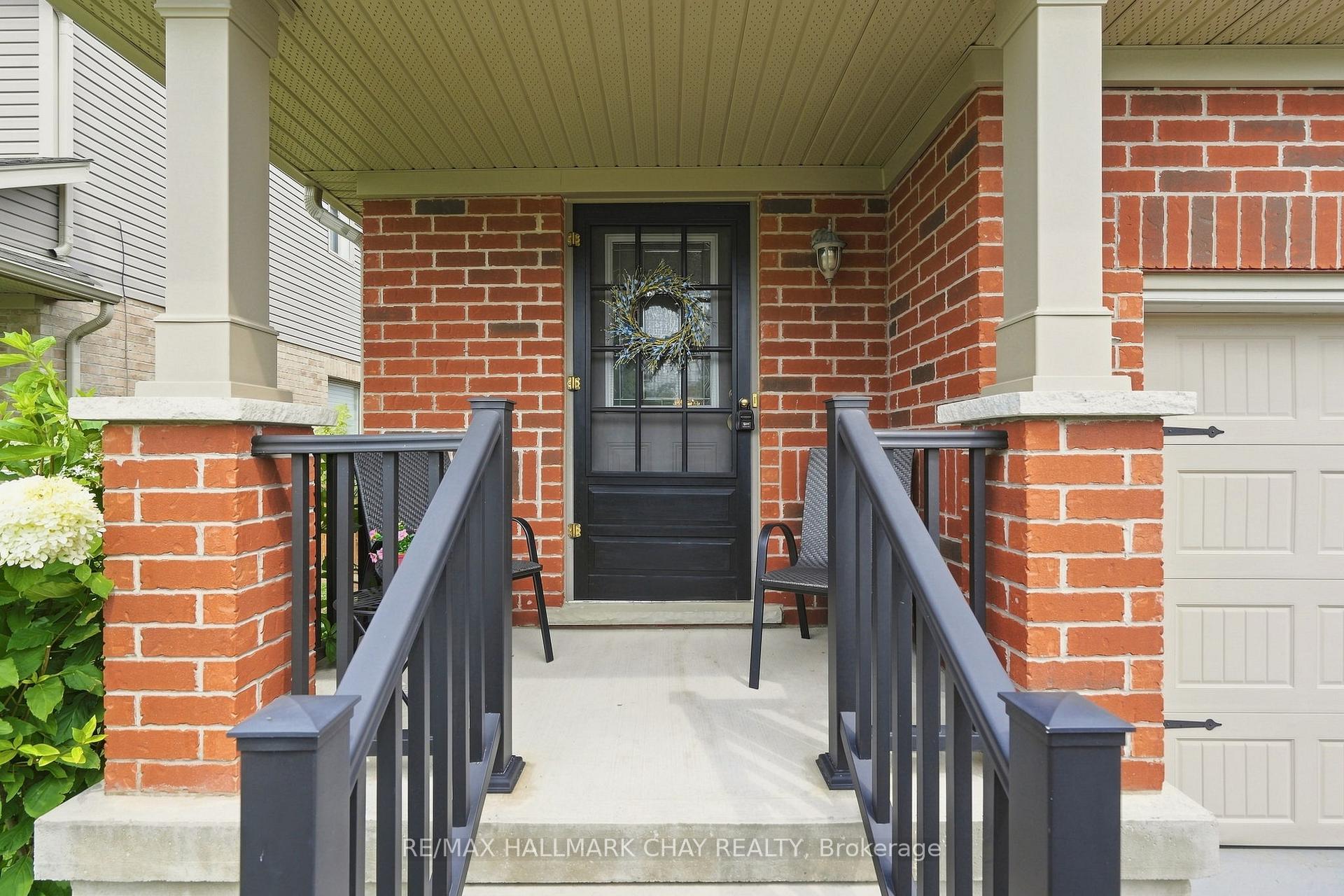 Photo 3 of 23 Banting Crescent, Essa, Angus — HOMEH
