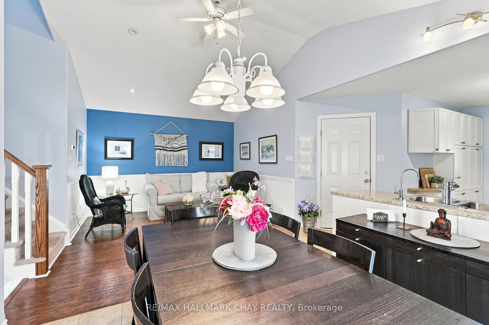 Photo 11 of 23 Banting Crescent, Essa, Angus — HOMEH