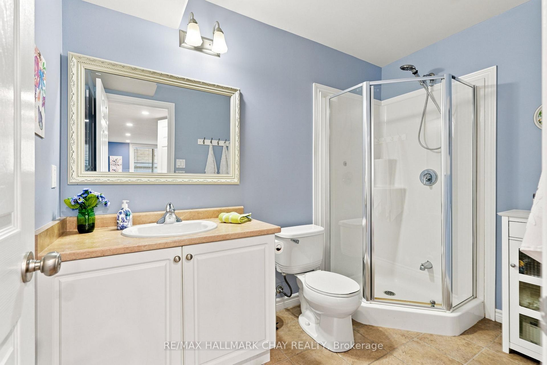 Photo 20 of 23 Banting Crescent, Essa, Angus — HOMEH