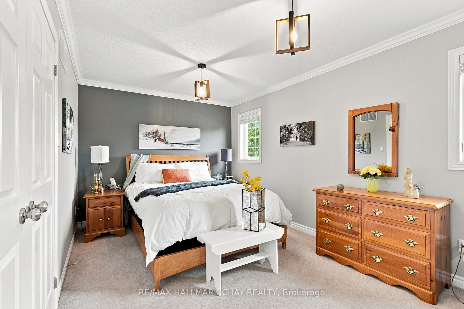 Photo 24 of 23 Banting Crescent, Essa, Angus — HOMEH
