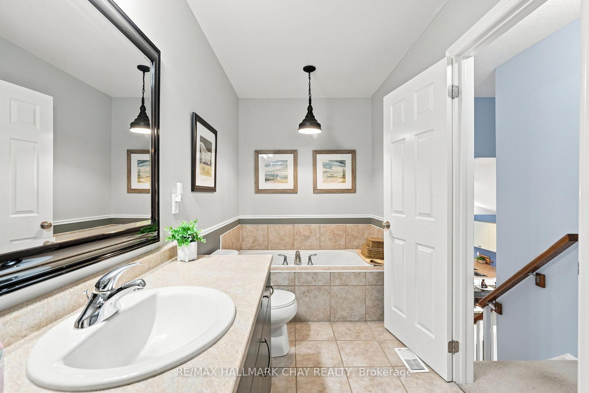 Photo 28 of 23 Banting Crescent, Essa, Angus — HOMEH