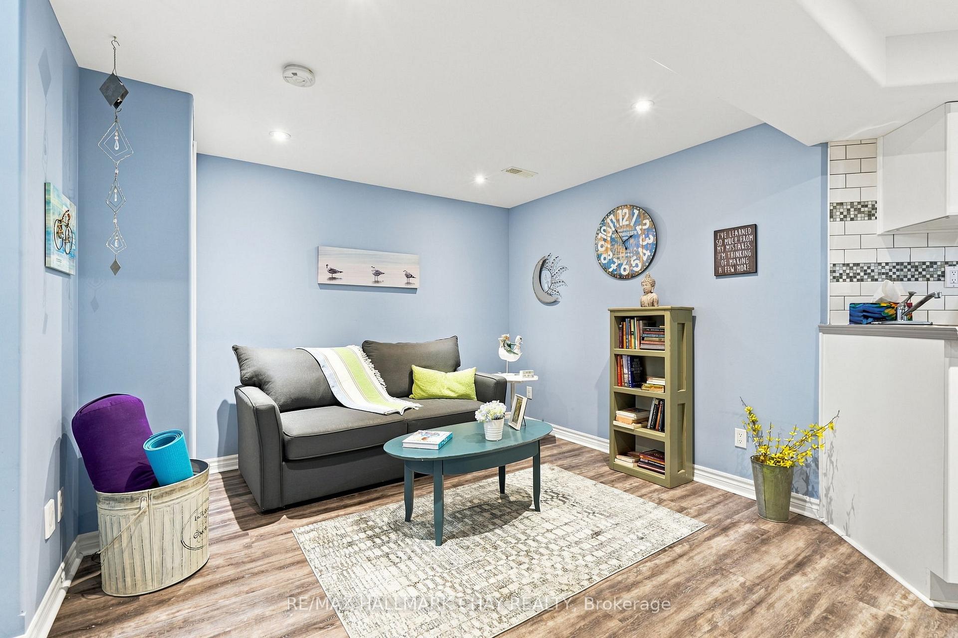Photo 31 of 23 Banting Crescent, Essa, Angus — HOMEH