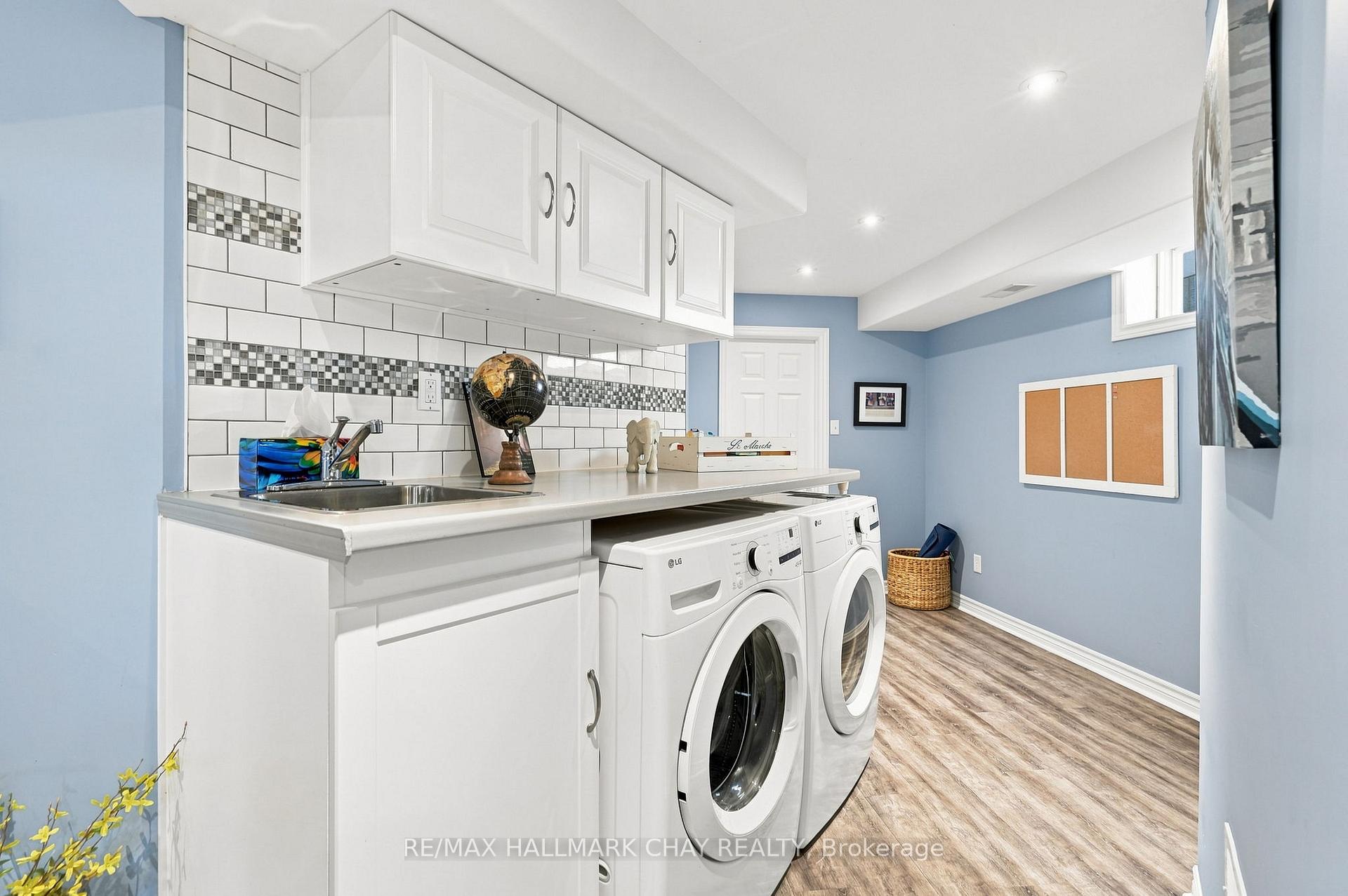 Photo 32 of 23 Banting Crescent, Essa, Angus — HOMEH