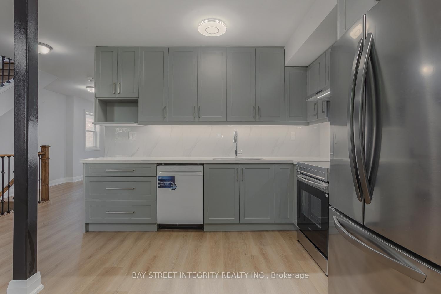 Photo 2 of Unit Upper Floor, 19 D'arcy Street, Toronto, Kensington-Chinatown — HOMEH