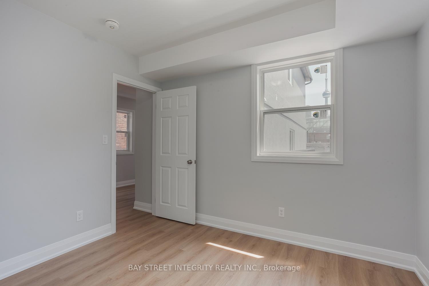 Photo 9 of Unit Upper Floor, 19 D'arcy Street, Toronto, Kensington-Chinatown — HOMEH