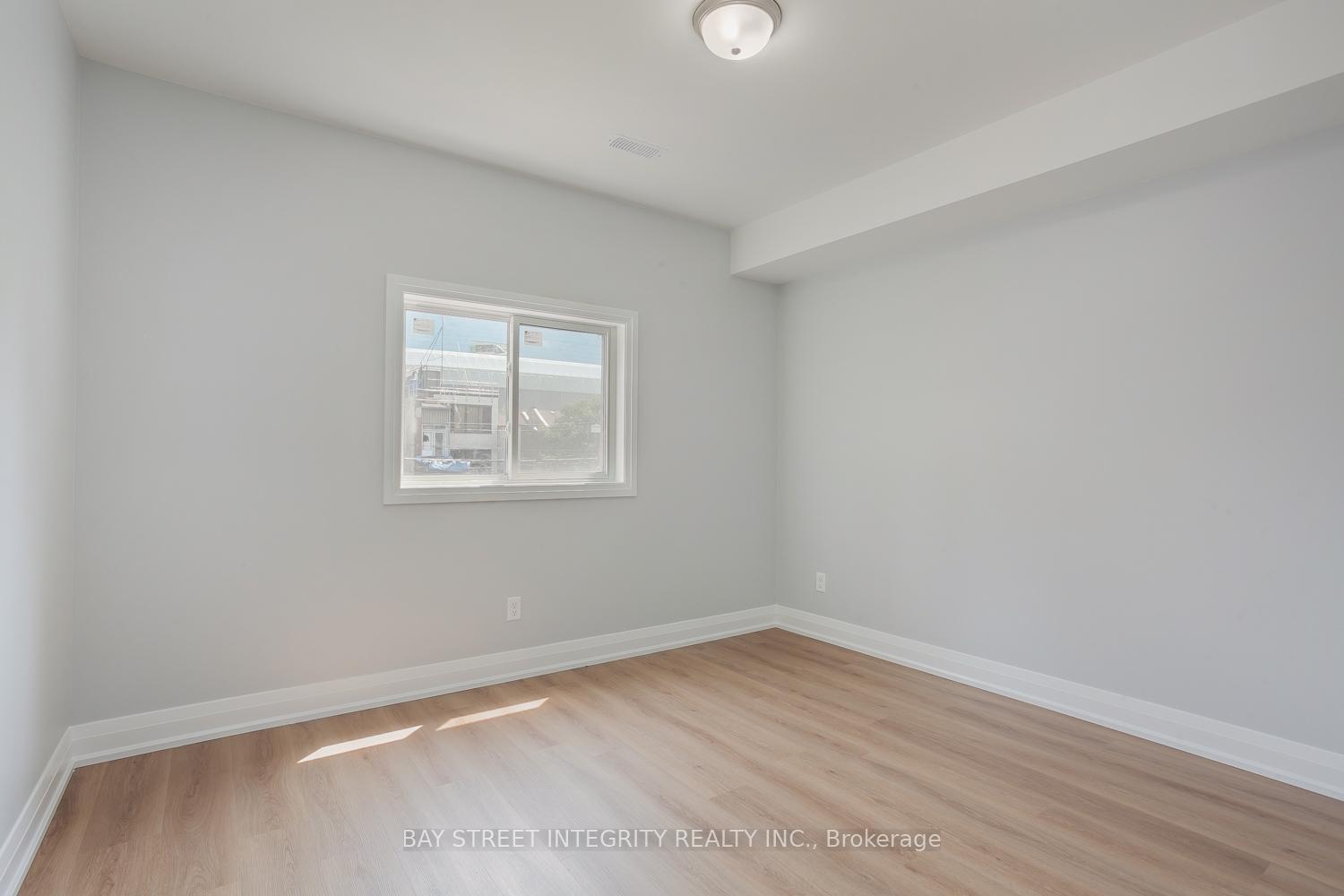 Photo 13 of Unit Upper Floor, 19 D'arcy Street, Toronto, Kensington-Chinatown — HOMEH
