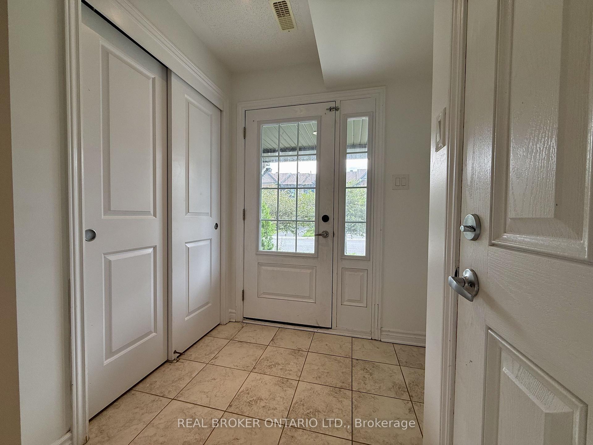 Photo 10 of 66 Fallengale Crescent, Ottawa, Kanata - Kanata Lakes/Heritage Hills — HOMEH