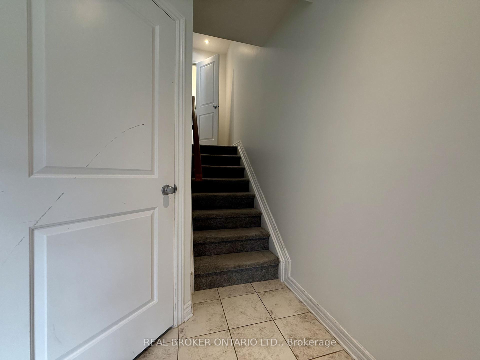 Photo 19 of 66 Fallengale Crescent, Ottawa, Kanata - Kanata Lakes/Heritage Hills — HOMEH