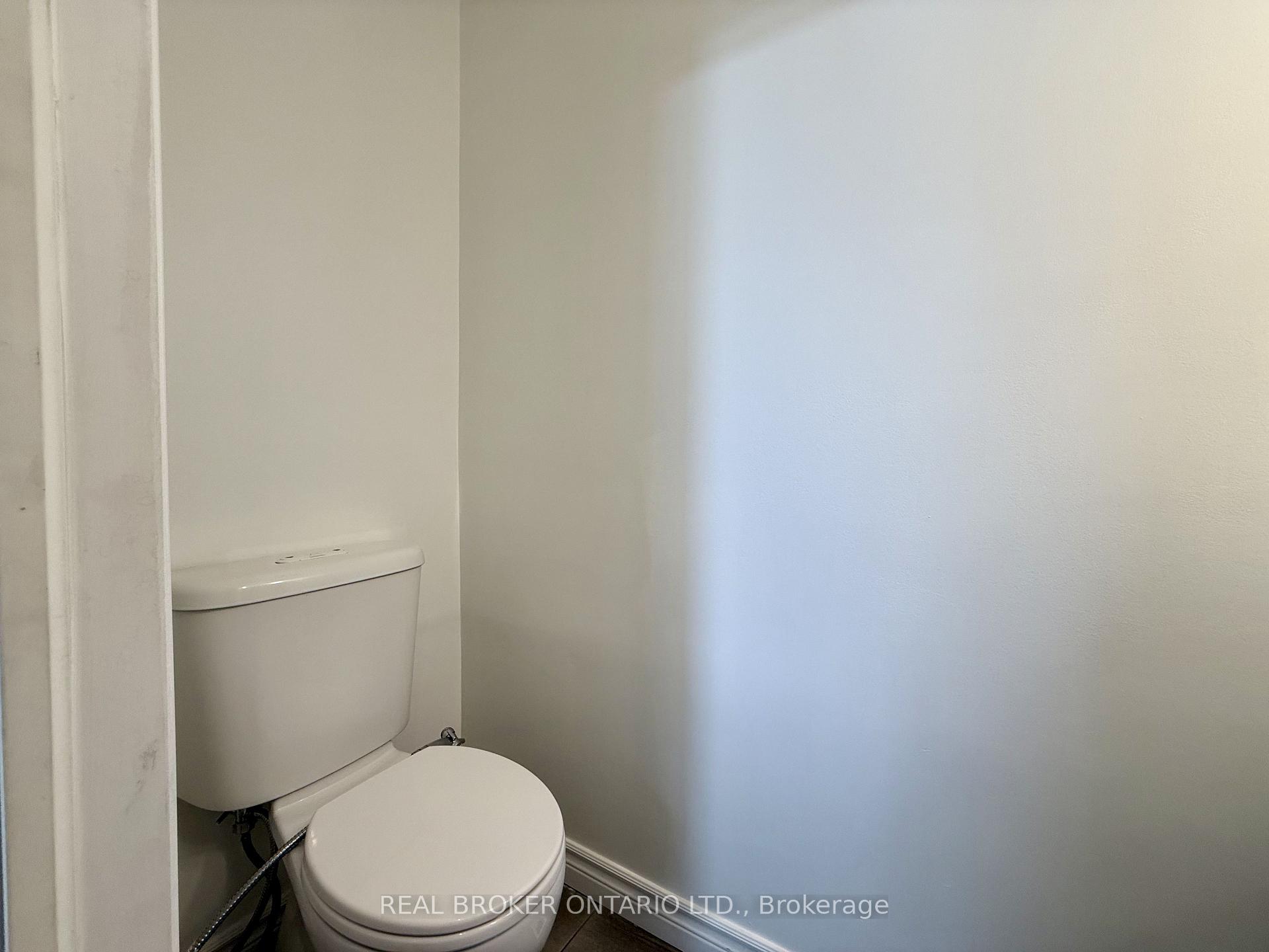 Photo 26 of 66 Fallengale Crescent, Ottawa, Kanata - Kanata Lakes/Heritage Hills — HOMEH
