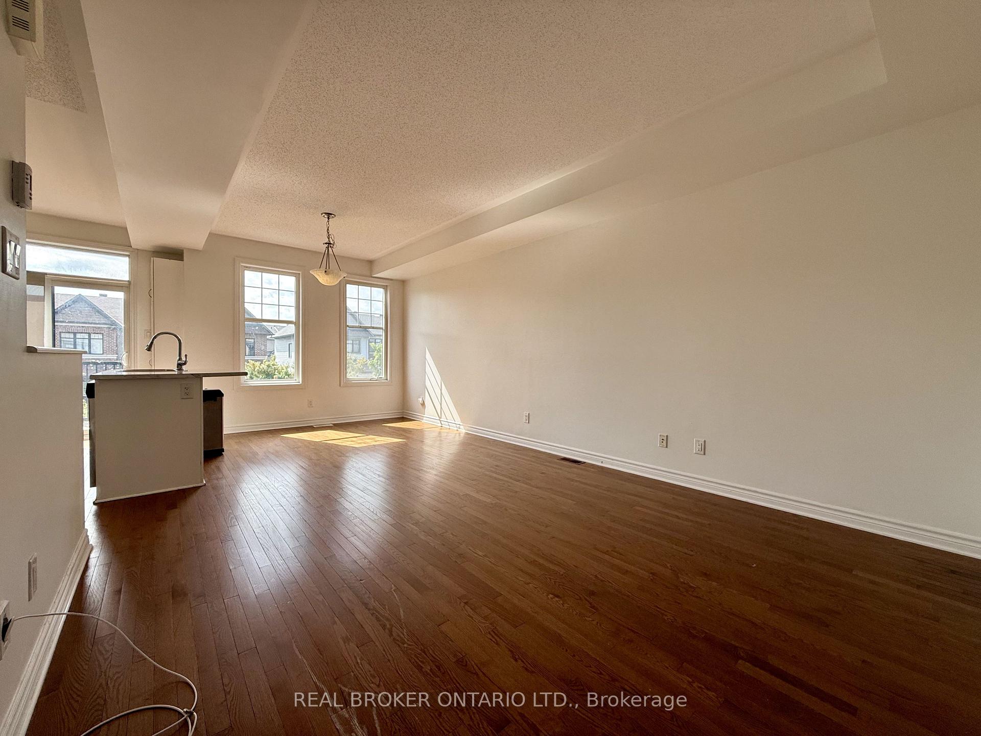 Photo 44 of 66 Fallengale Crescent, Ottawa, Kanata - Kanata Lakes/Heritage Hills — HOMEH