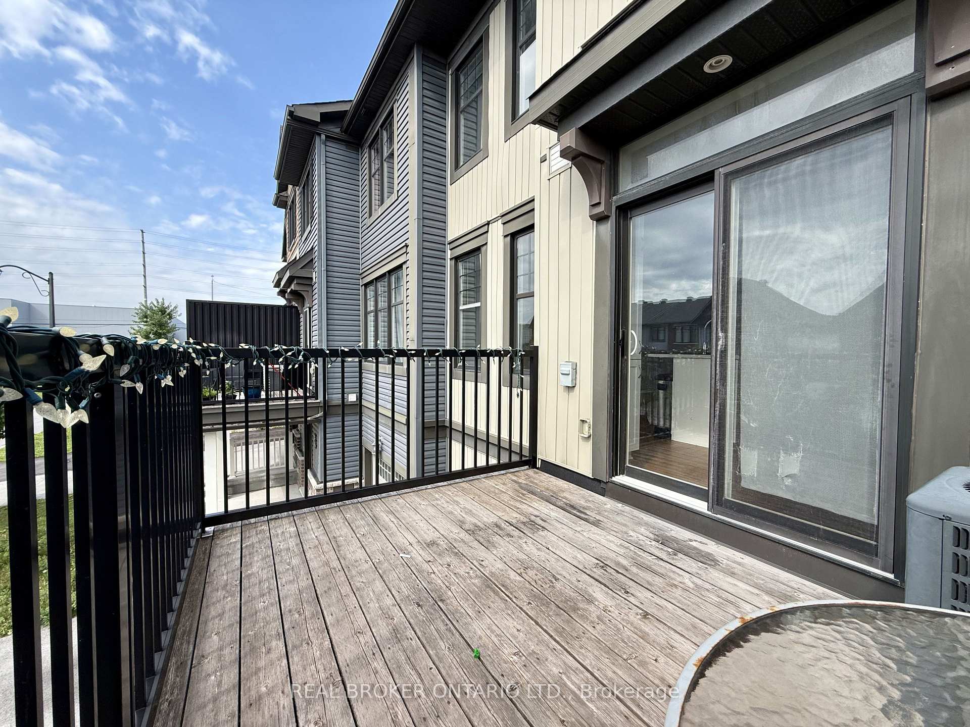 Photo 56 of 66 Fallengale Crescent, Ottawa, Kanata - Kanata Lakes/Heritage Hills — HOMEH