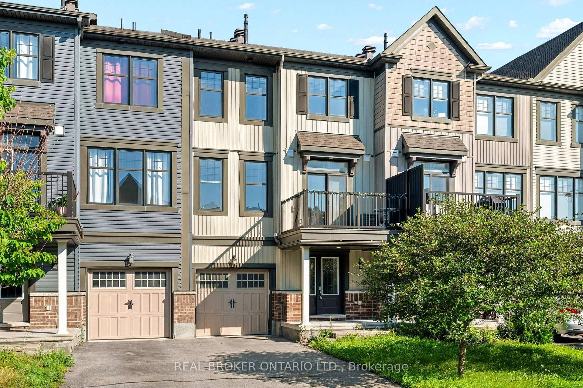 Photo 6 of 66 Fallengale Crescent, Ottawa, Kanata - Kanata Lakes/Heritage Hills — HOMEH