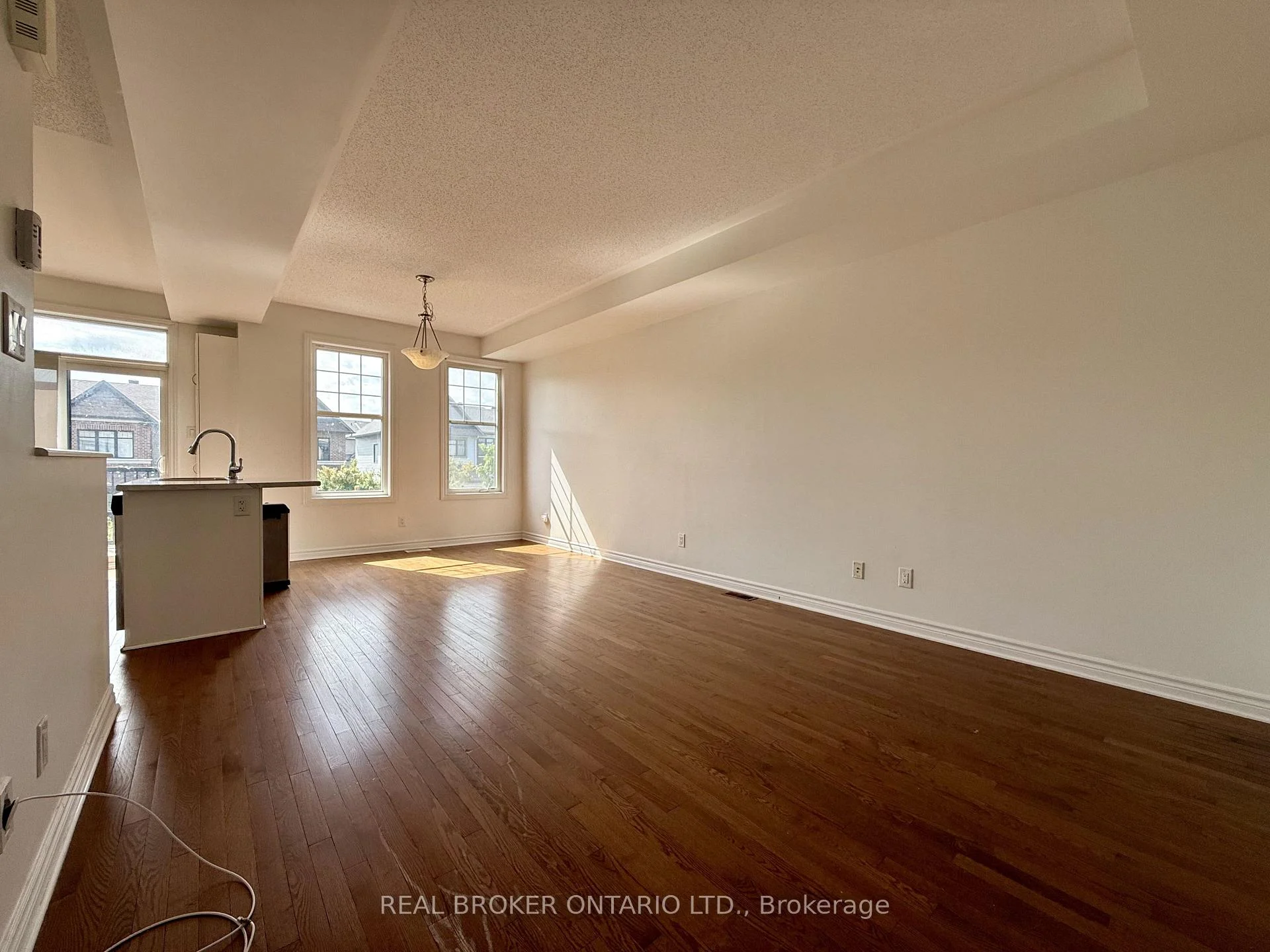Photo 42 of 66 Fallengale Crescent, Ottawa, Kanata - Kanata Lakes/Heritage Hills — HOMEH