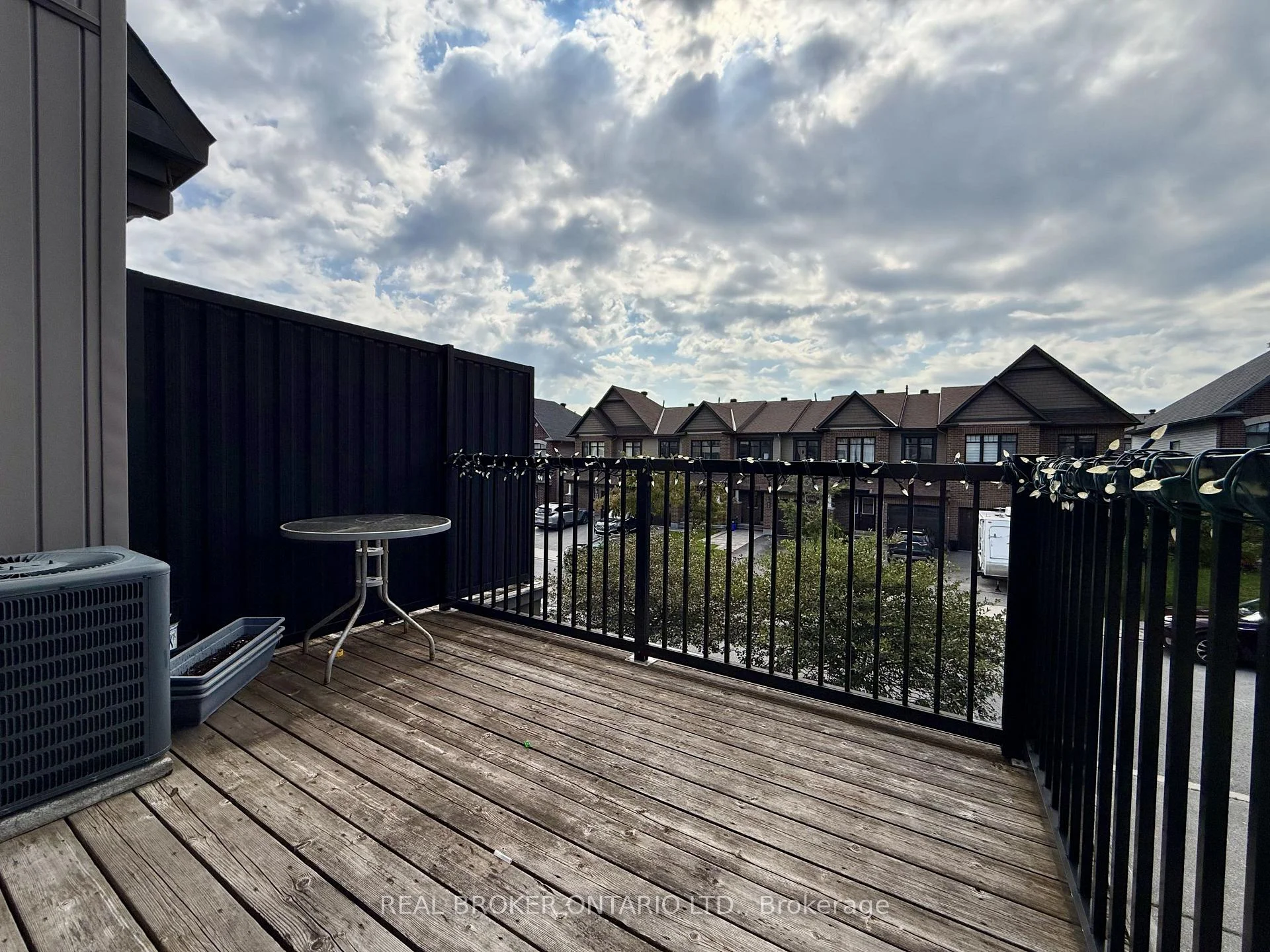 Photo 51 of 66 Fallengale Crescent, Ottawa, Kanata - Kanata Lakes/Heritage Hills — HOMEH