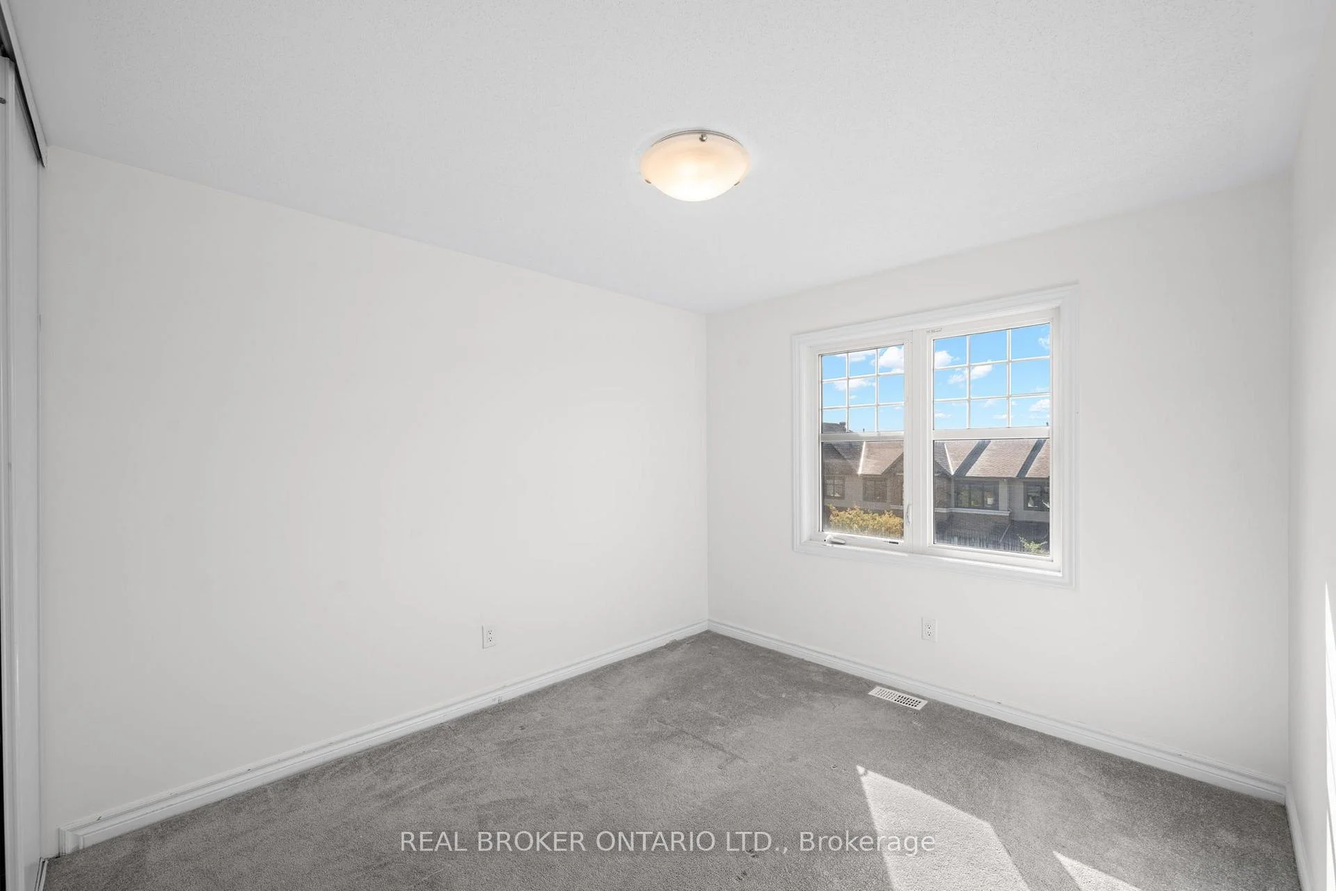 Photo 67 of 66 Fallengale Crescent, Ottawa, Kanata - Kanata Lakes/Heritage Hills — HOMEH