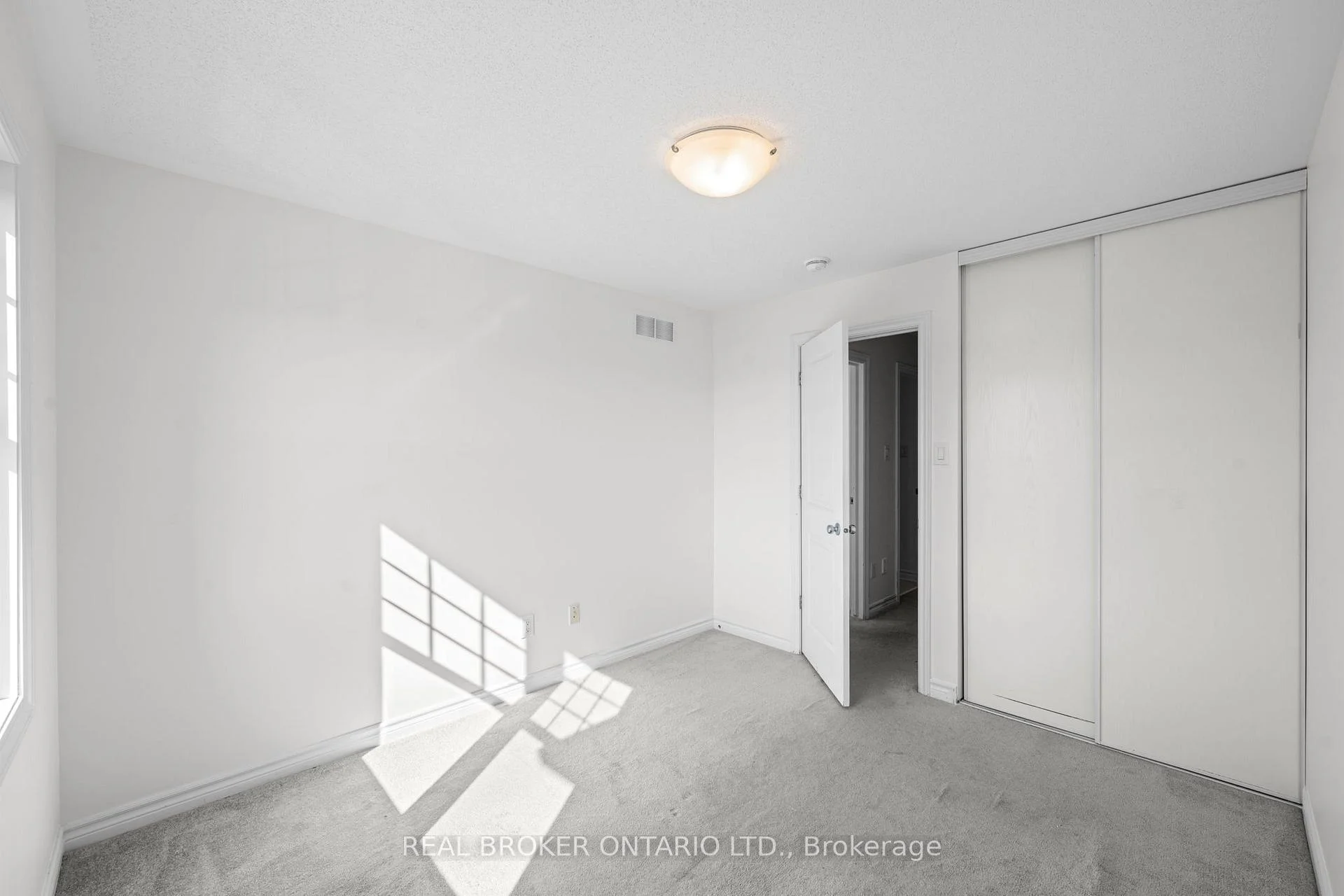 Photo 70 of 66 Fallengale Crescent, Ottawa, Kanata - Kanata Lakes/Heritage Hills — HOMEH