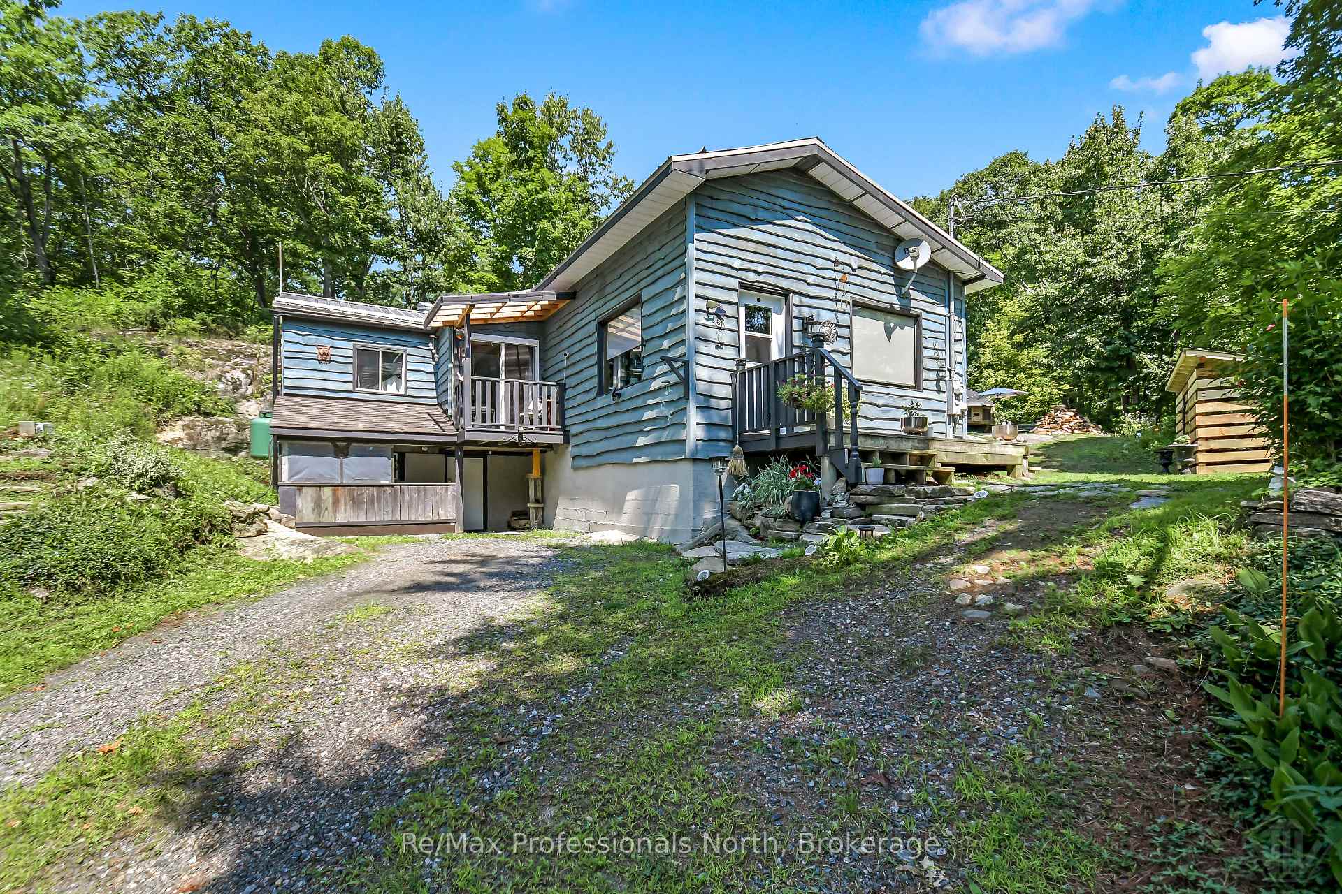 Photo of 1017 Barlochan Road