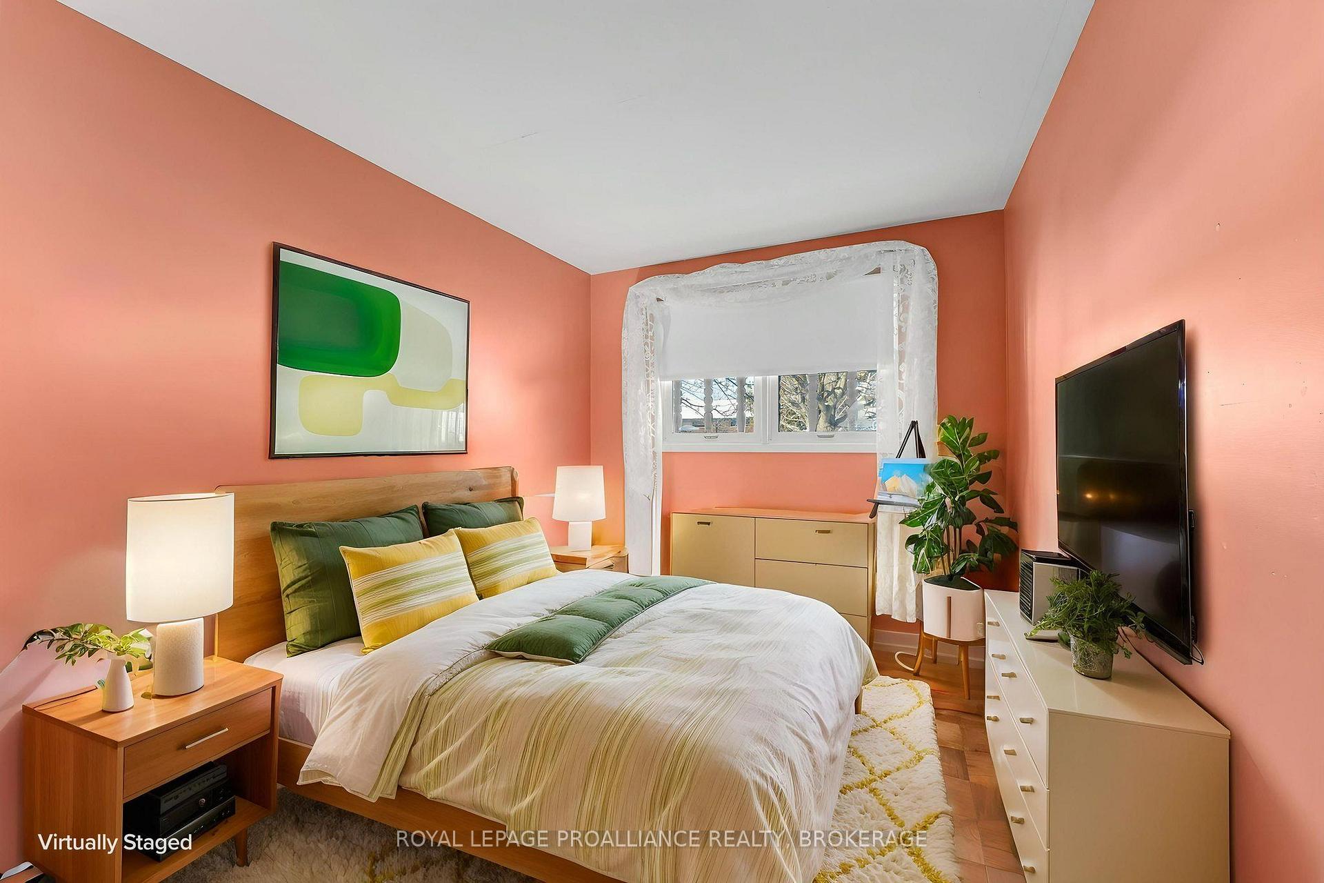 Photo 22 of 807 Wartman Avenue, Kingston, City SouthWest — HOMEH