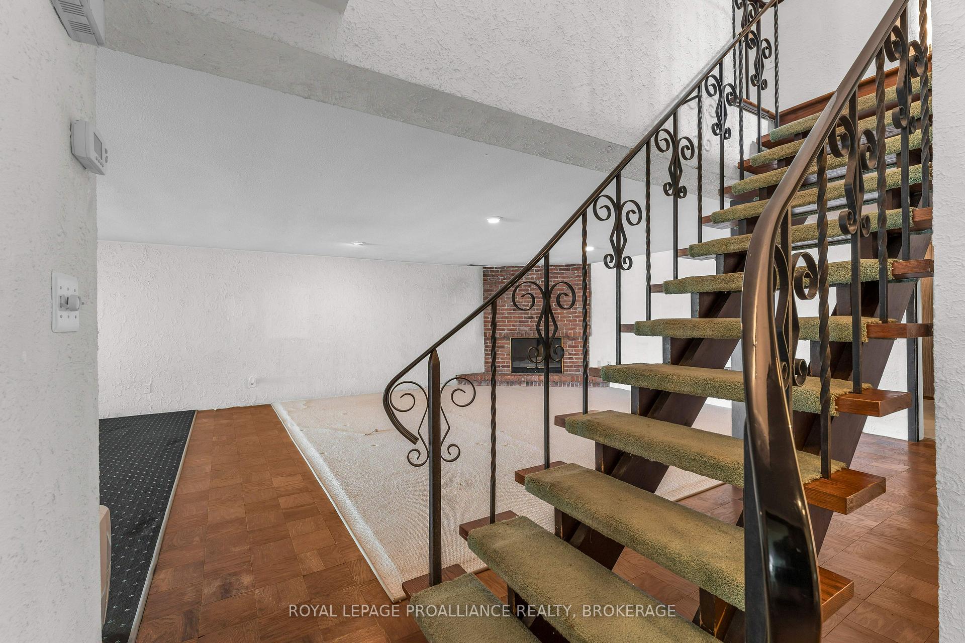 Photo 25 of 807 Wartman Avenue, Kingston, City SouthWest — HOMEH