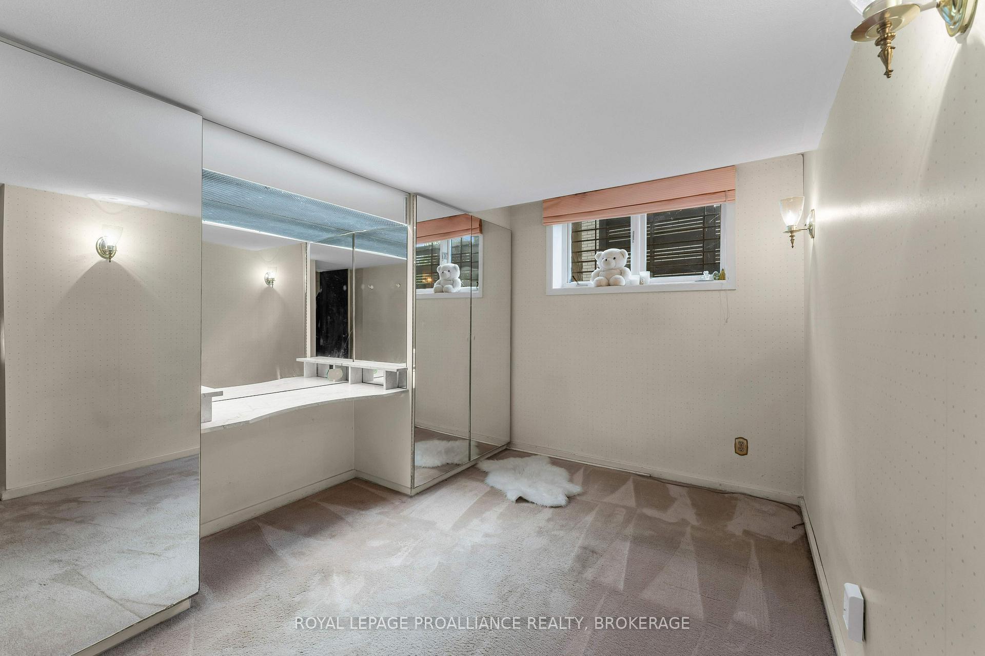 Photo 32 of 807 Wartman Avenue, Kingston, City SouthWest — HOMEH