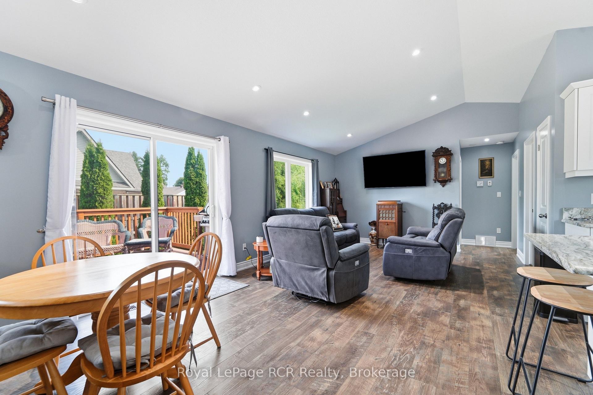 Photo 5 of 358 5th Street, Hanover — HOMEH