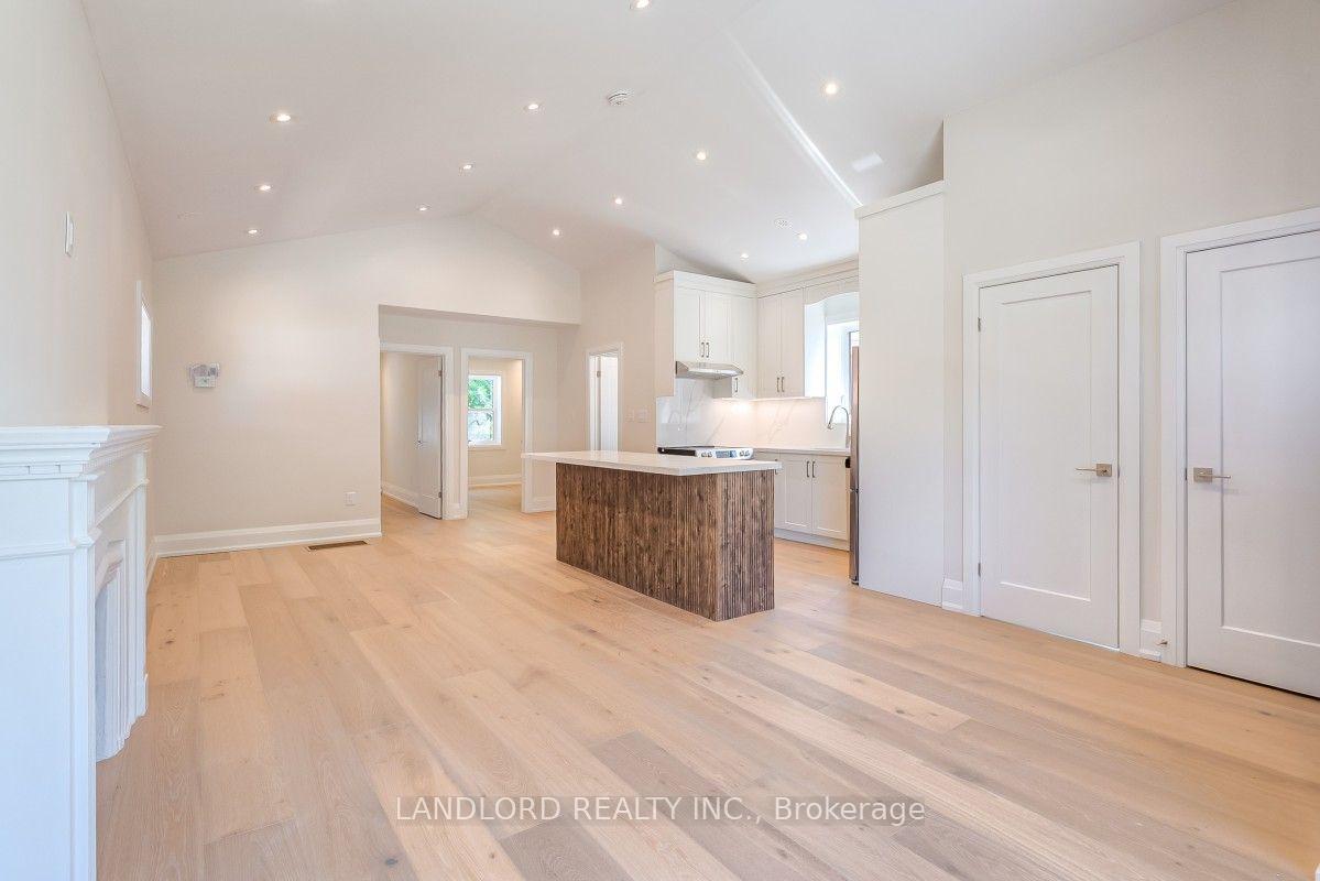 Photo 3 of 29 Hutton Avenue, Toronto, East York — HOMEH