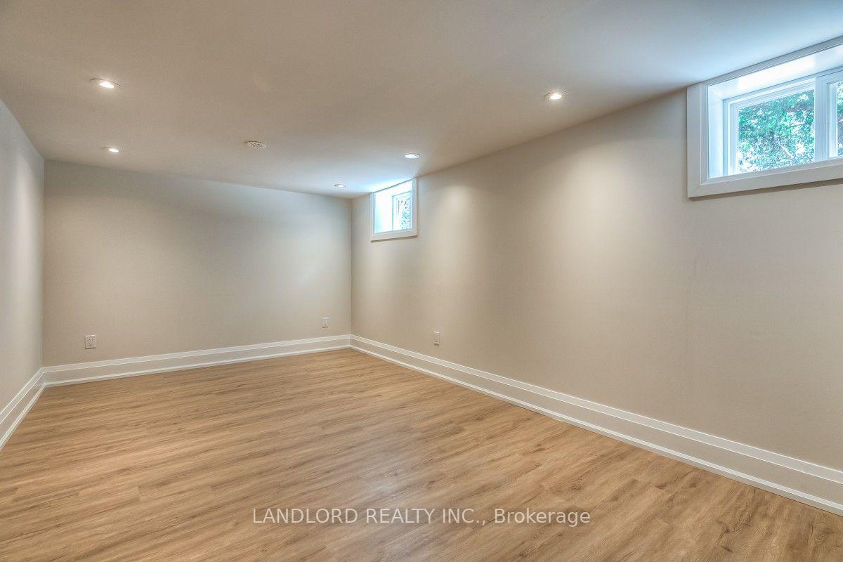 Photo 19 of 29 Hutton Avenue, Toronto, East York — HOMEH