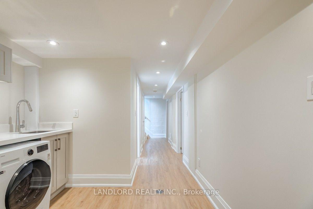 Photo 25 of 29 Hutton Avenue, Toronto, East York — HOMEH