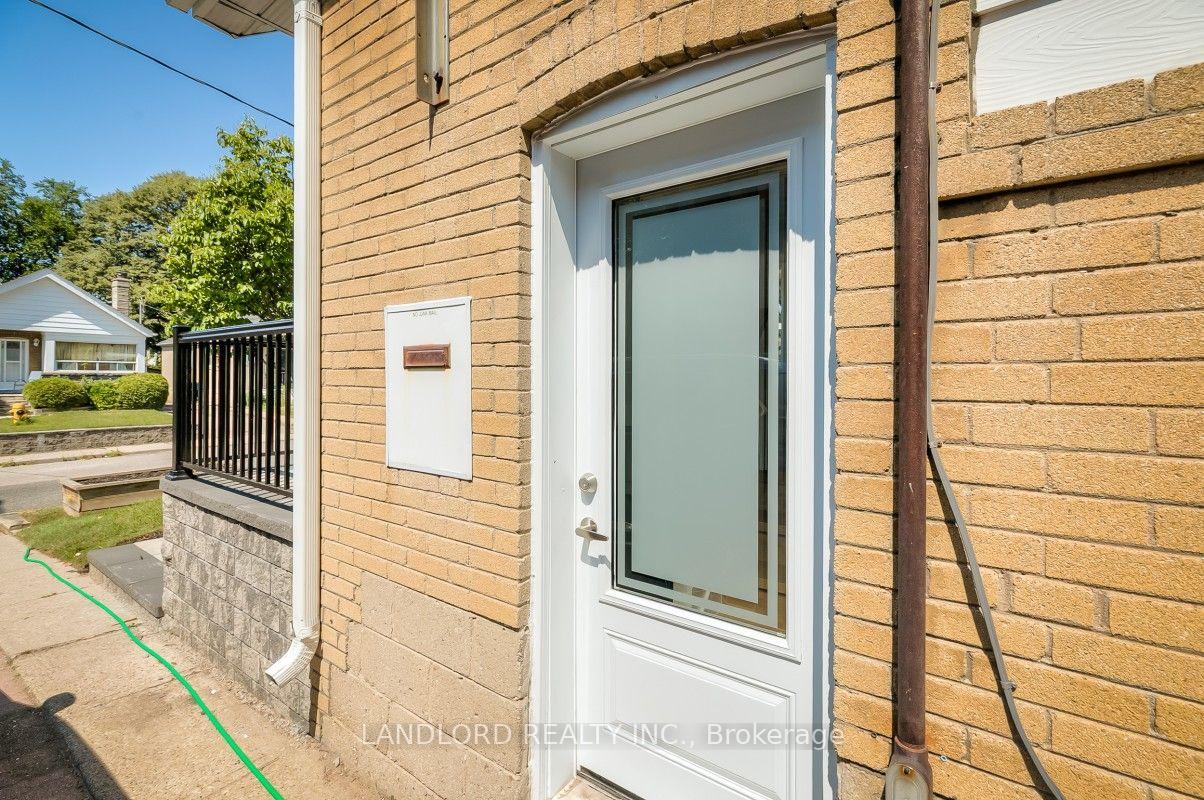 Photo 26 of 29 Hutton Avenue, Toronto, East York — HOMEH