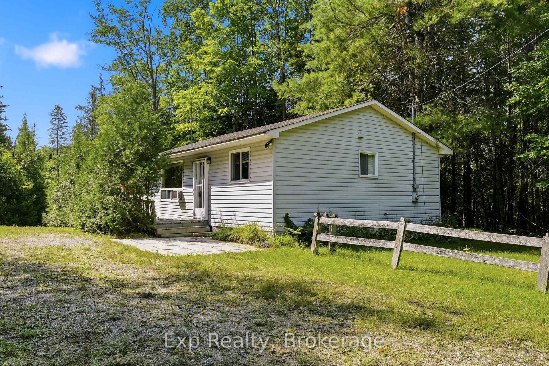 Photo 2 of 5164 Arden Road, Frontenac, Frontenac Centre — HOMEH