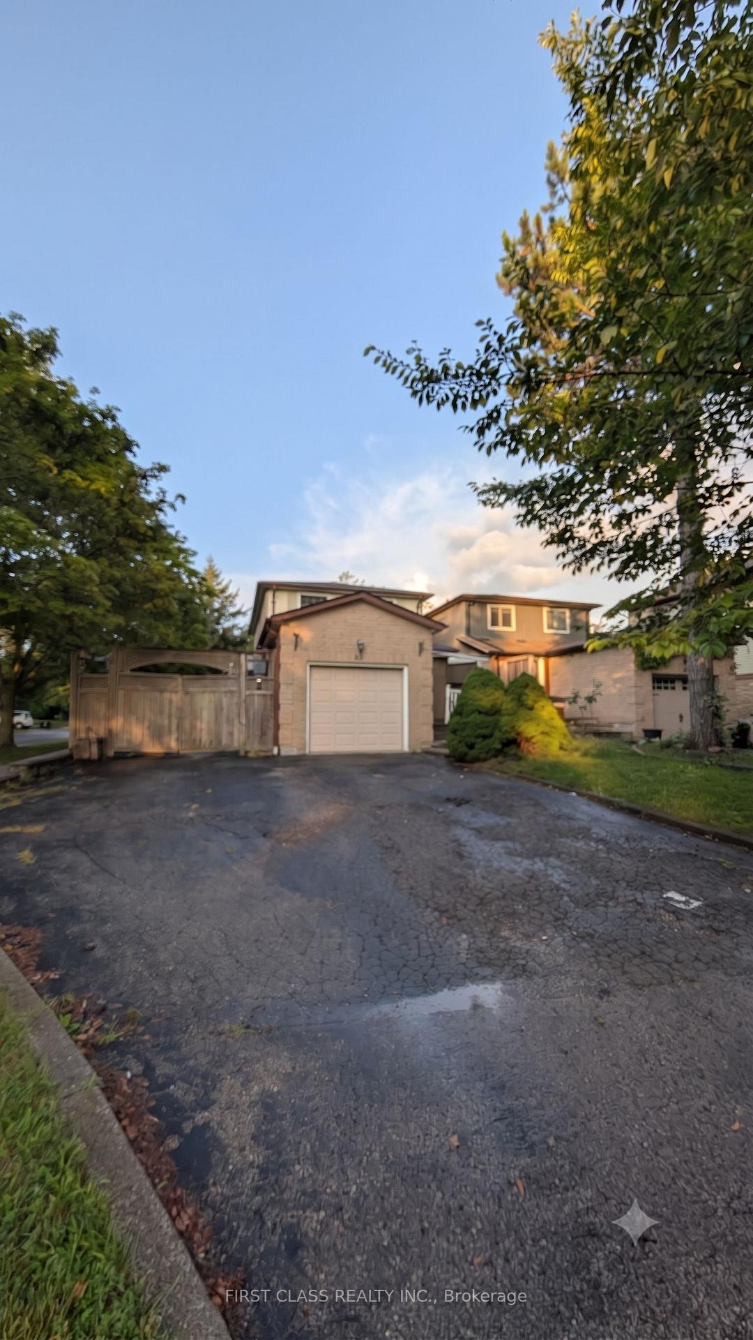 Photo 1 of 63 Marlow Crescent, Markham, Markville — HOMEH