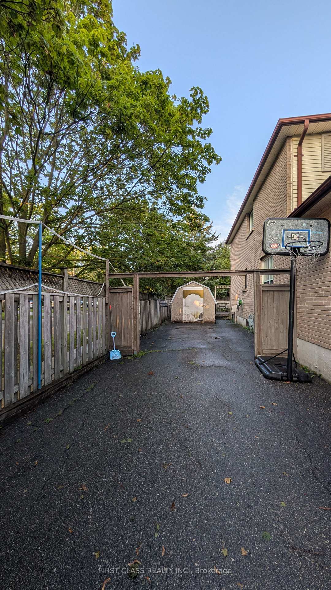 Photo 16 of 63 Marlow Crescent, Markham, Markville — HOMEH