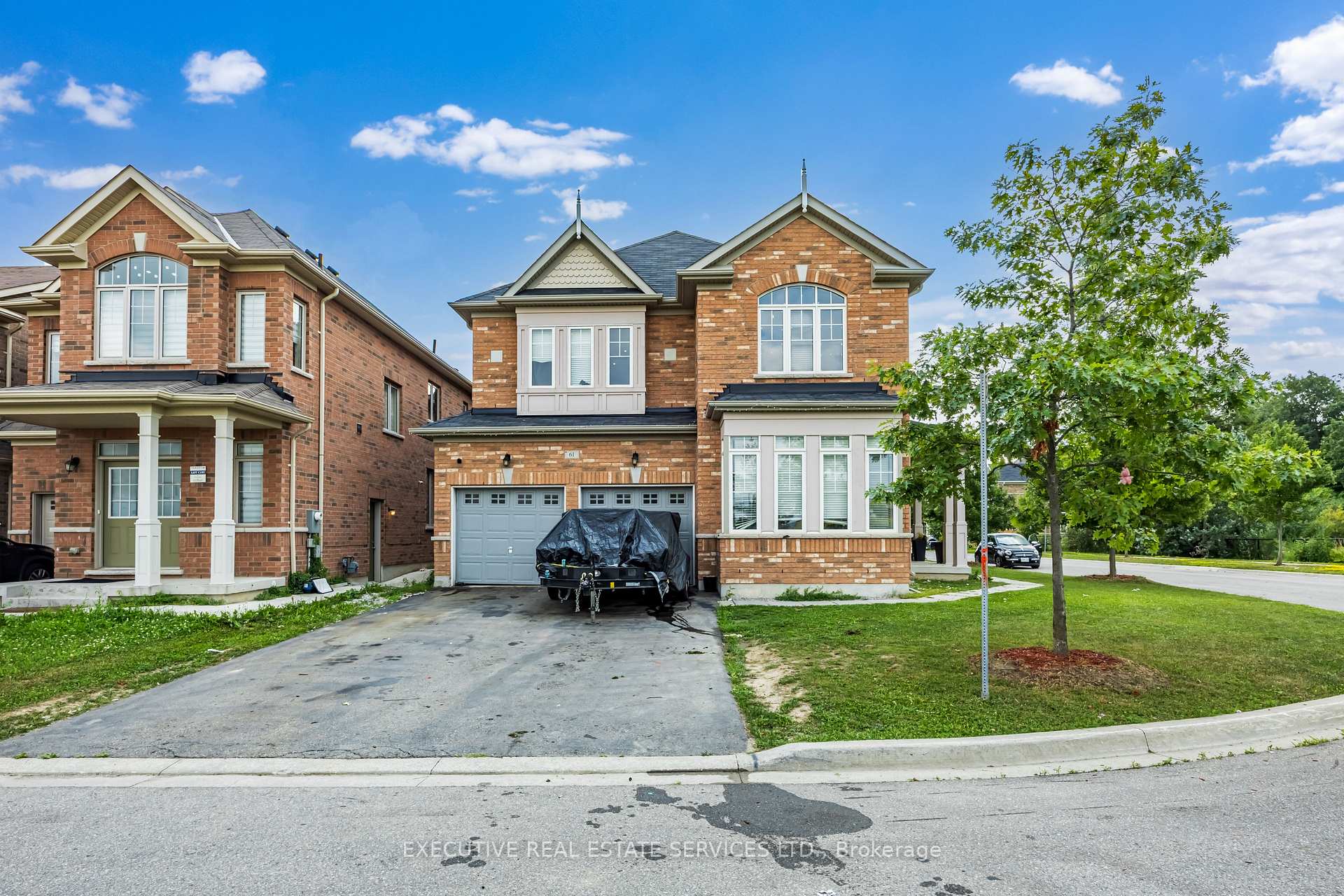 Photo 4 of 61 Truro Circle N, Brampton, Northwest Brampton — HOMEH