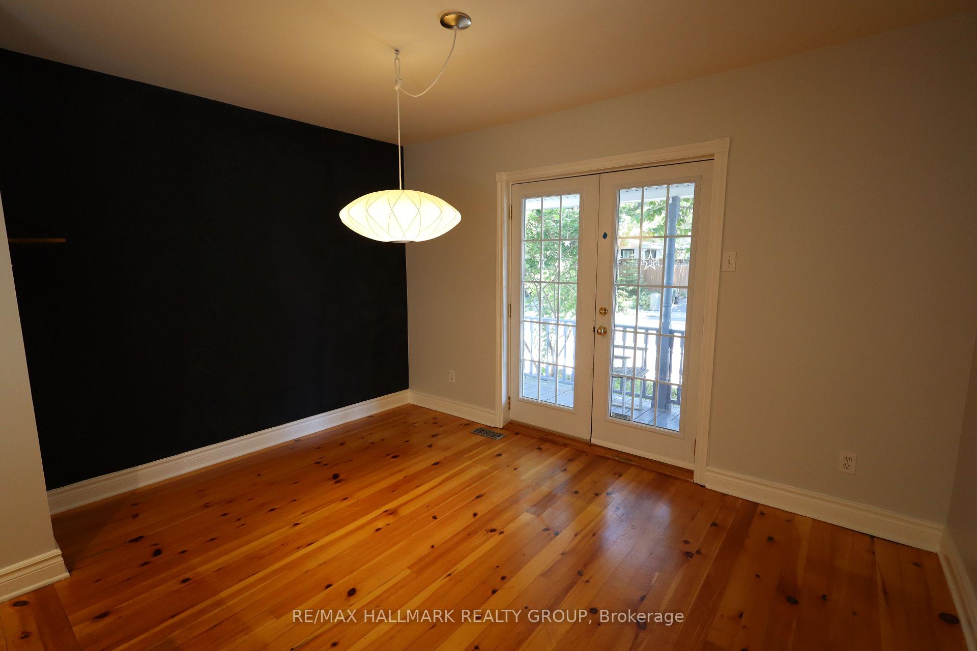 Photo 6 of 21 Electric Street, Ottawa, Lindenlea — HOMEH